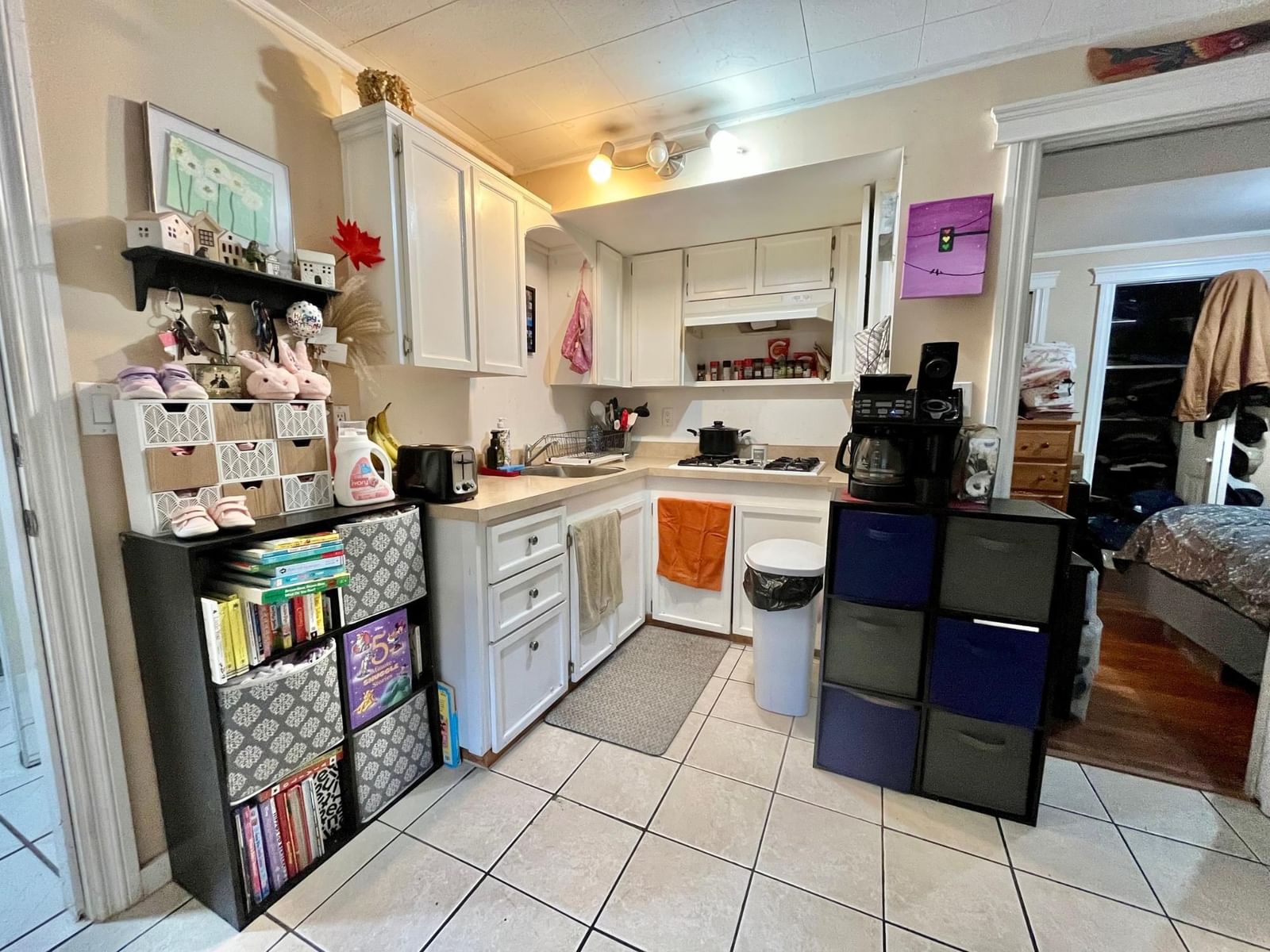 Listing Image 16