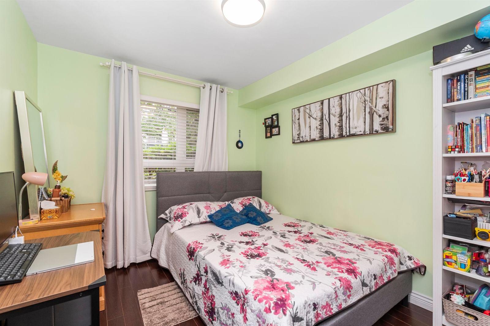 Listing Image 21