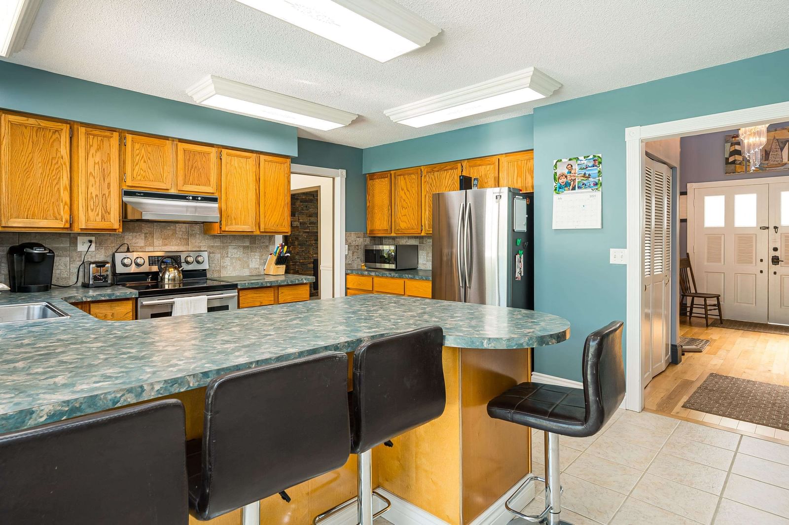 Listing Image 11