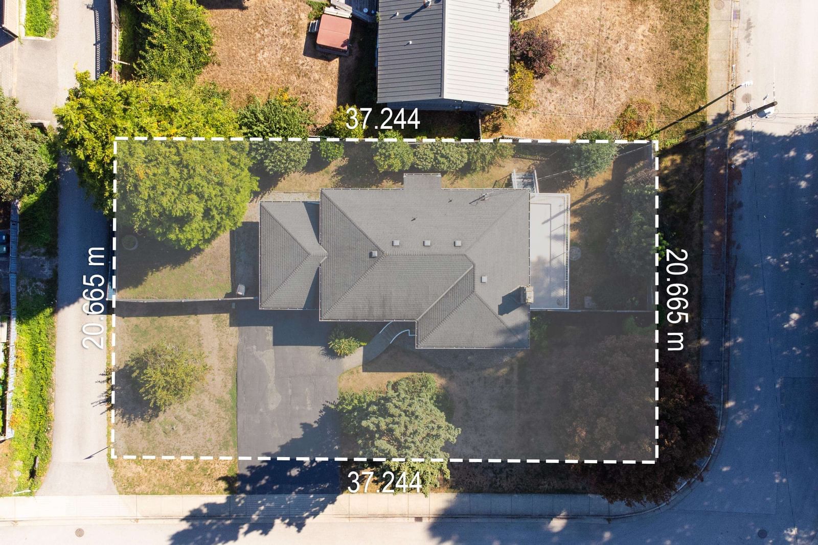 Listing Image 8