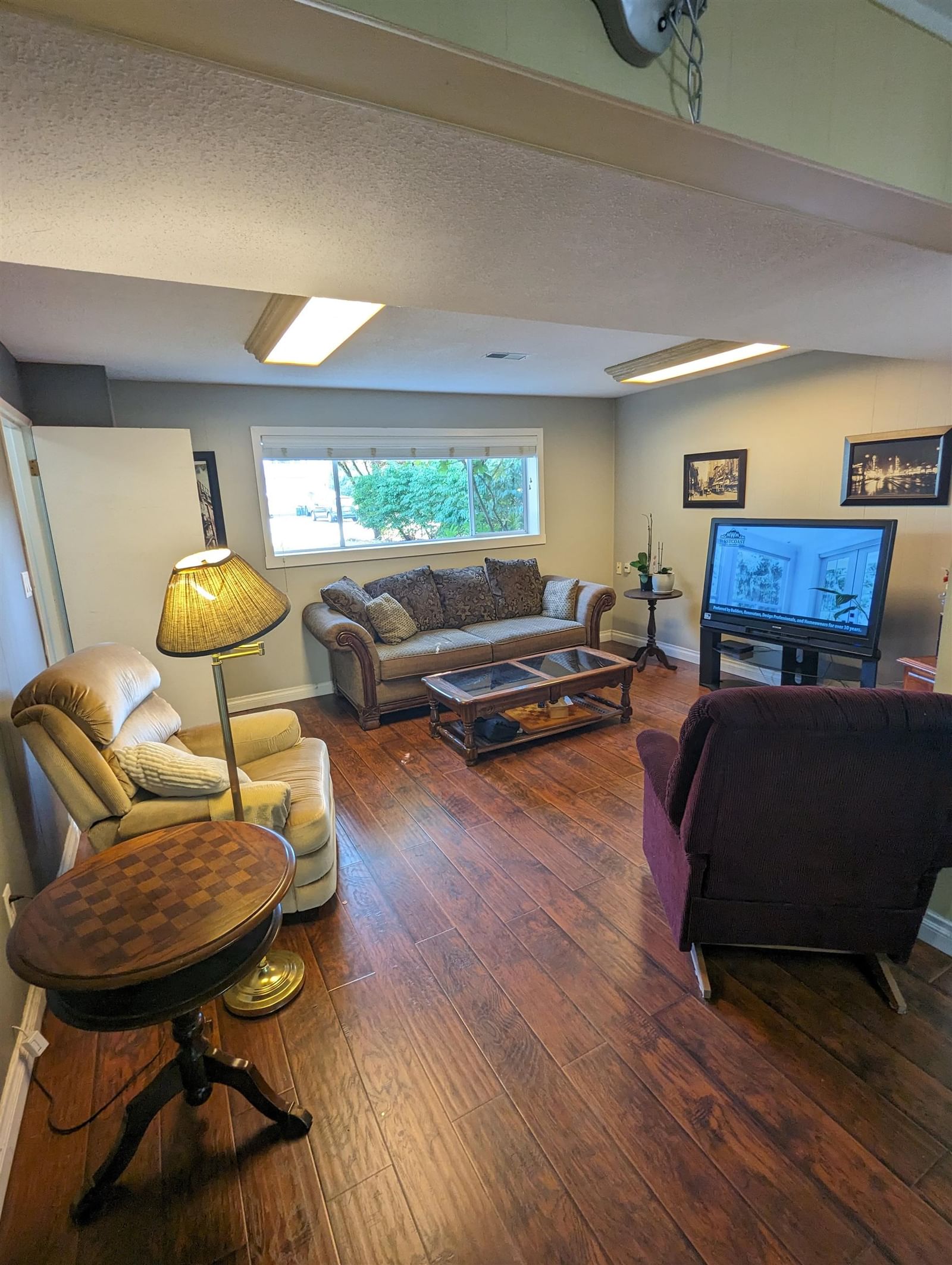 Listing Image 16