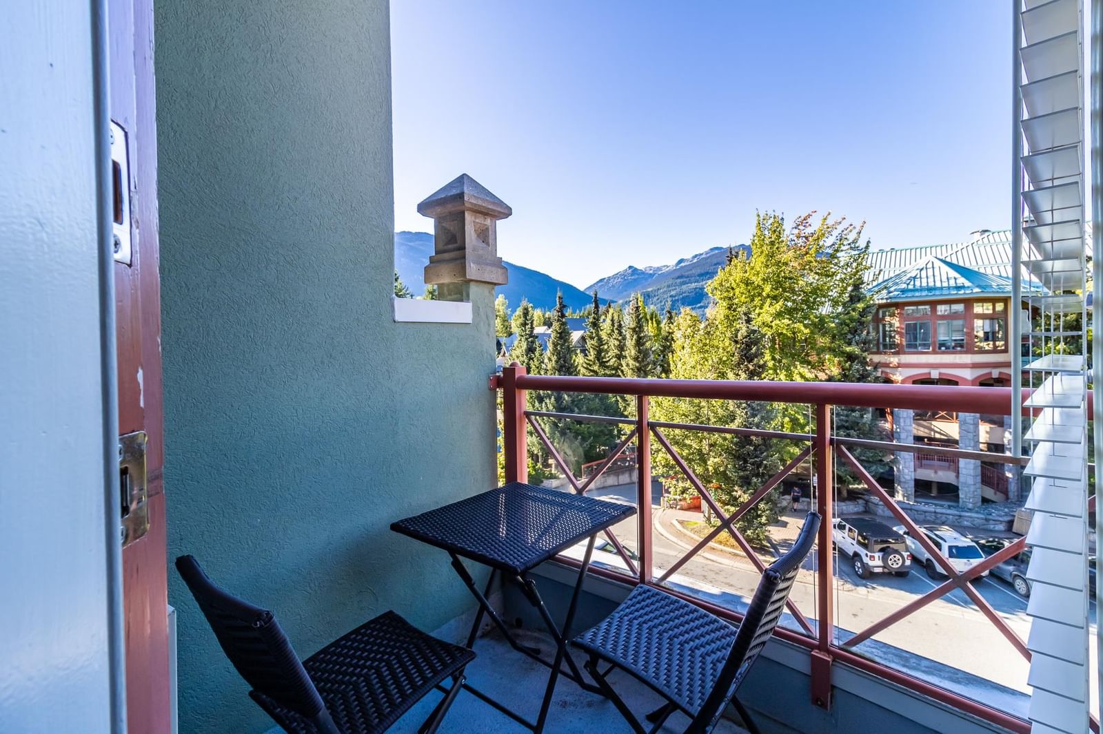 Listing Image 10