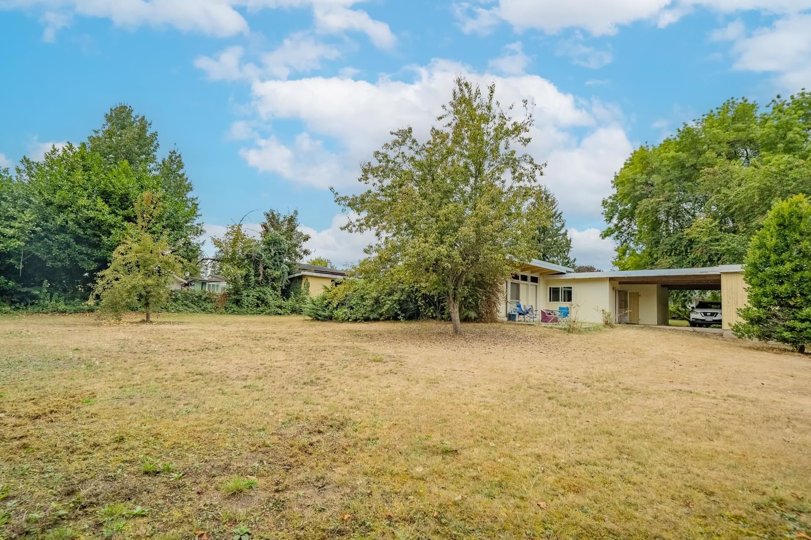 Listing Image 38