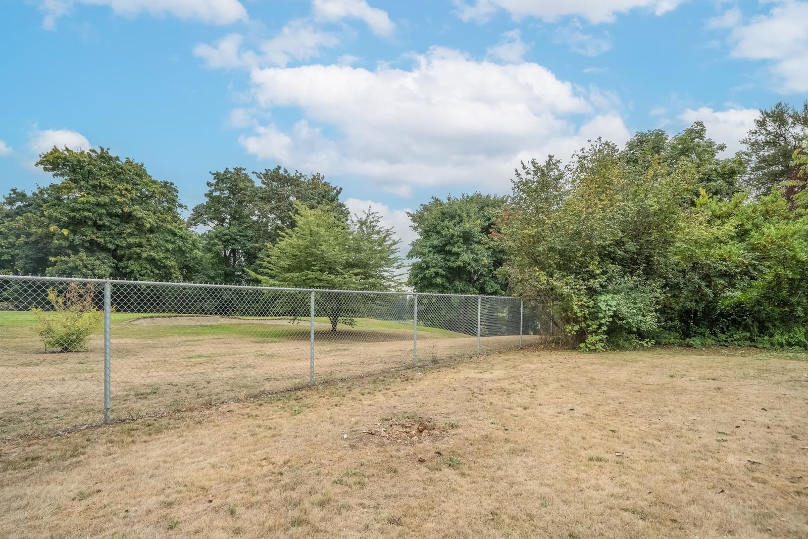 Listing Image 39