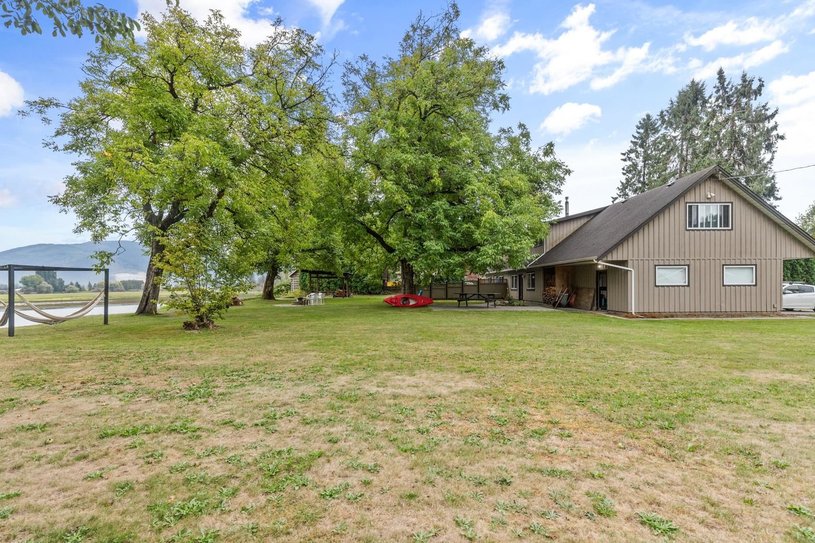 Listing Image 23