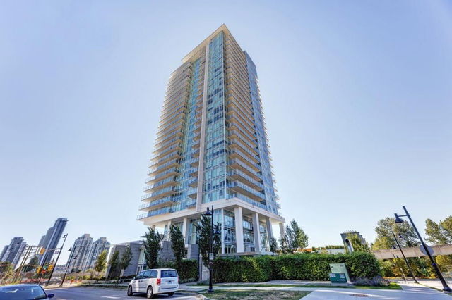806 - 652 Whiting Way