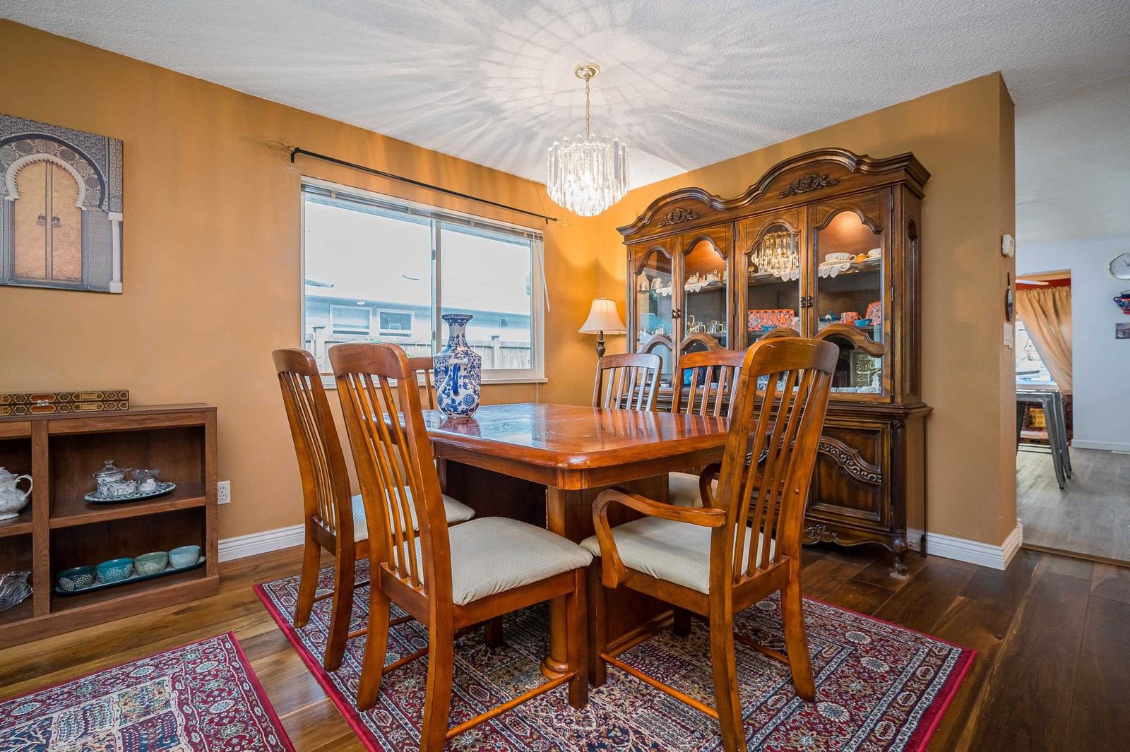 Listing Image 12