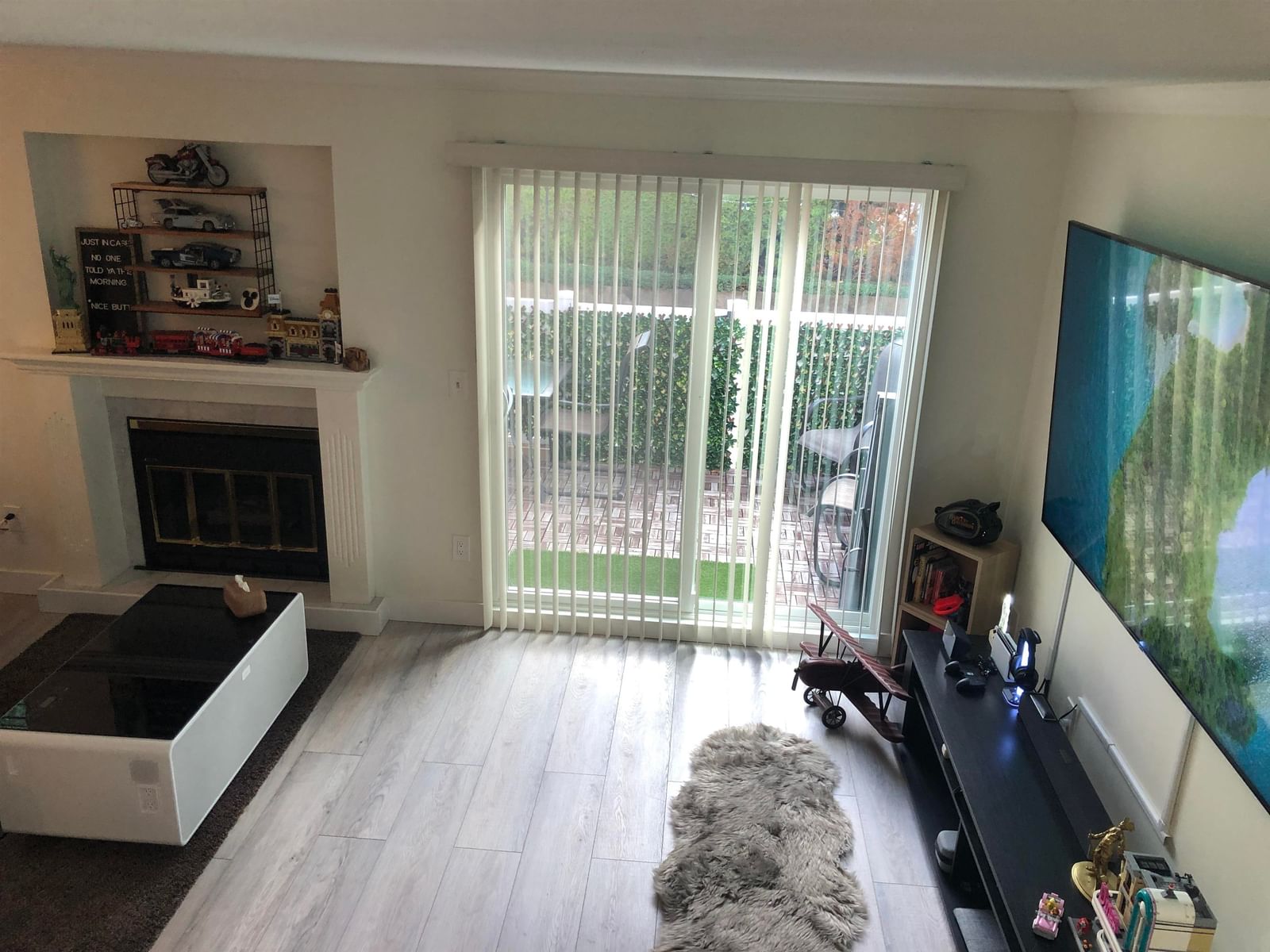 Listing Image 10