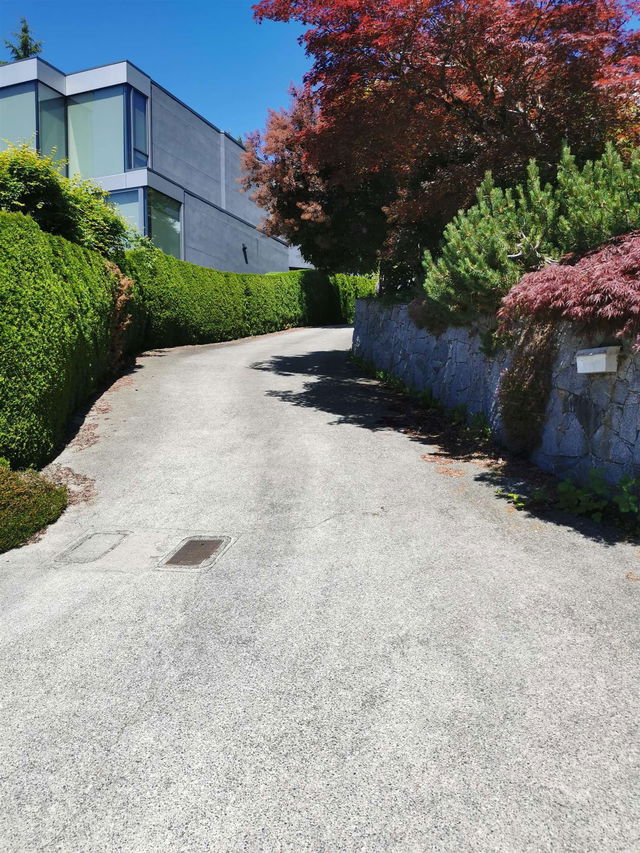 2335 Westhill Drive
