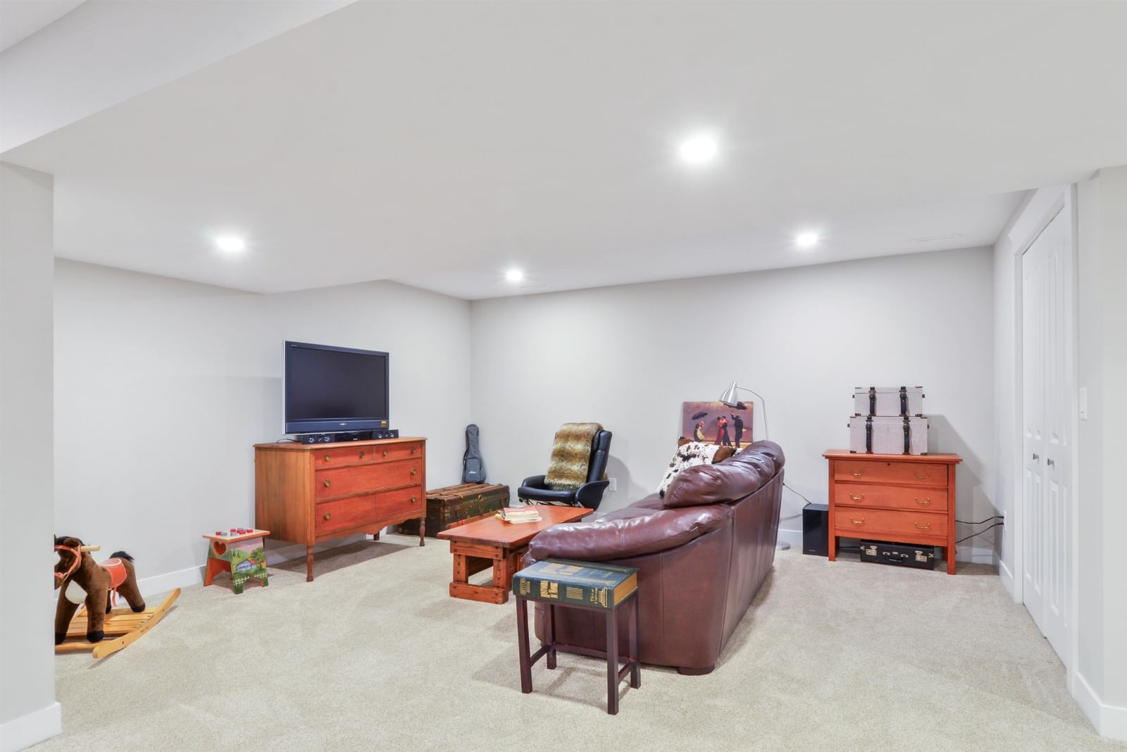 Listing Image 24