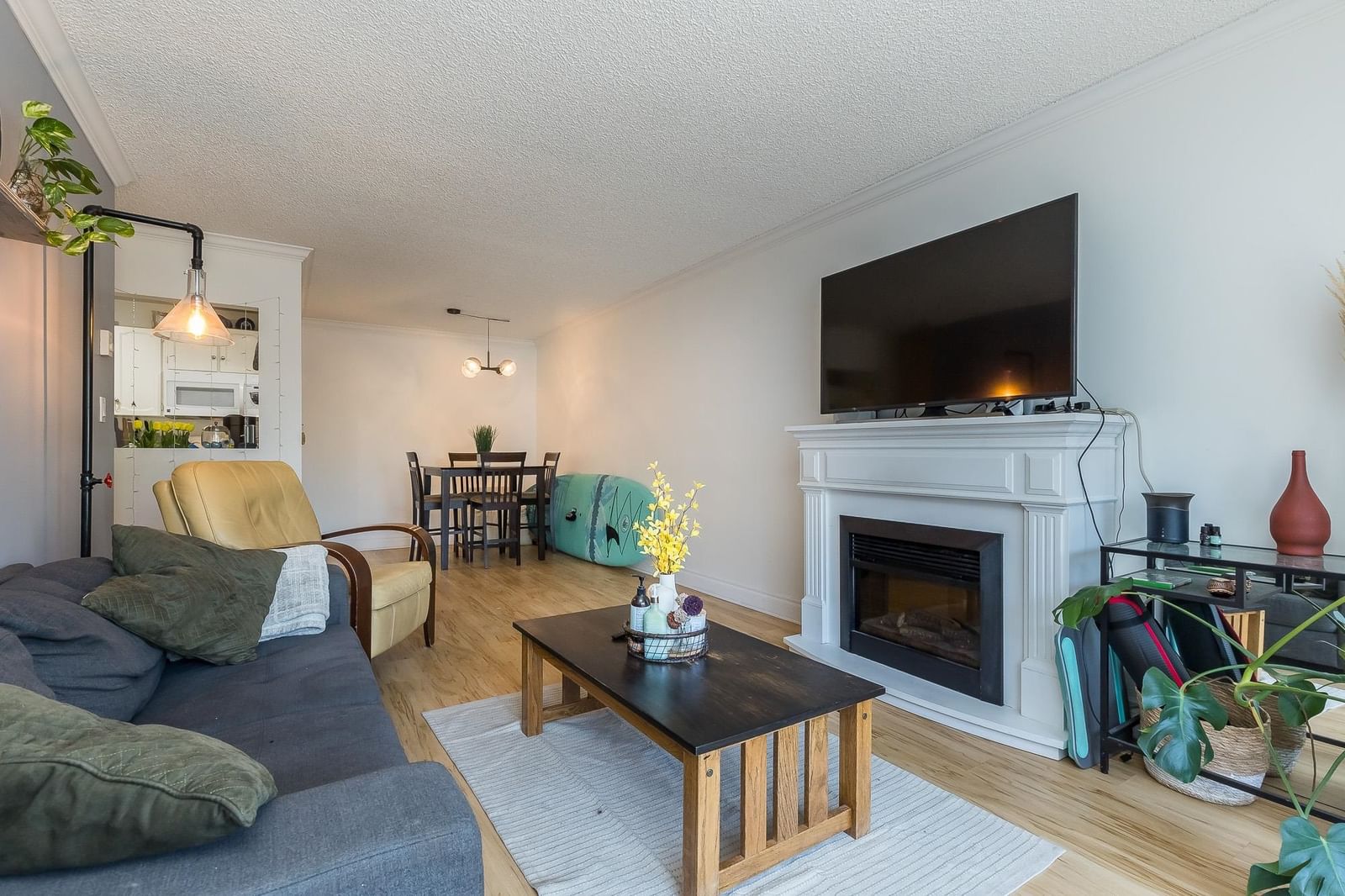 Listing Image 17