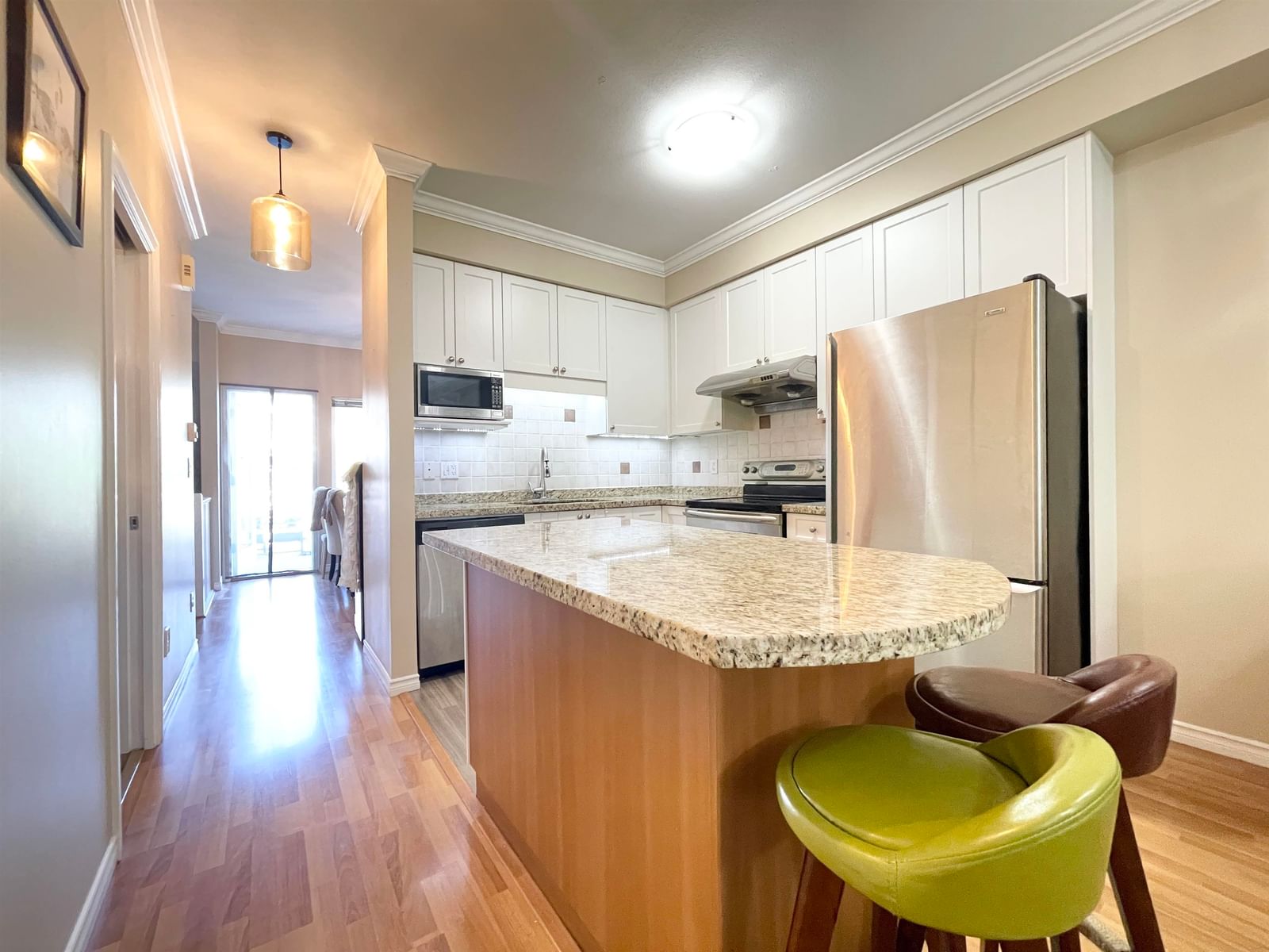 Listing Image 9