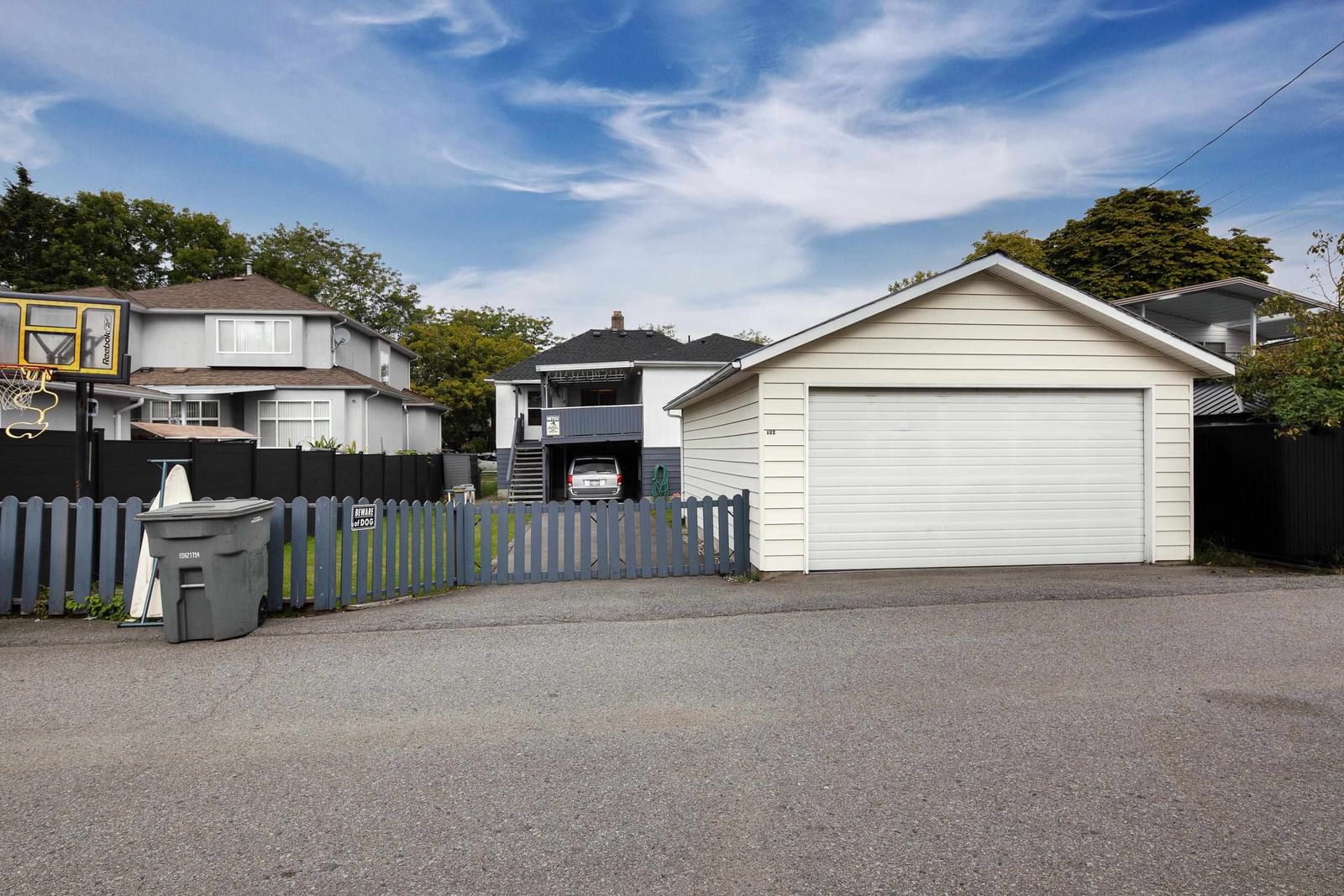 Listing Image 24