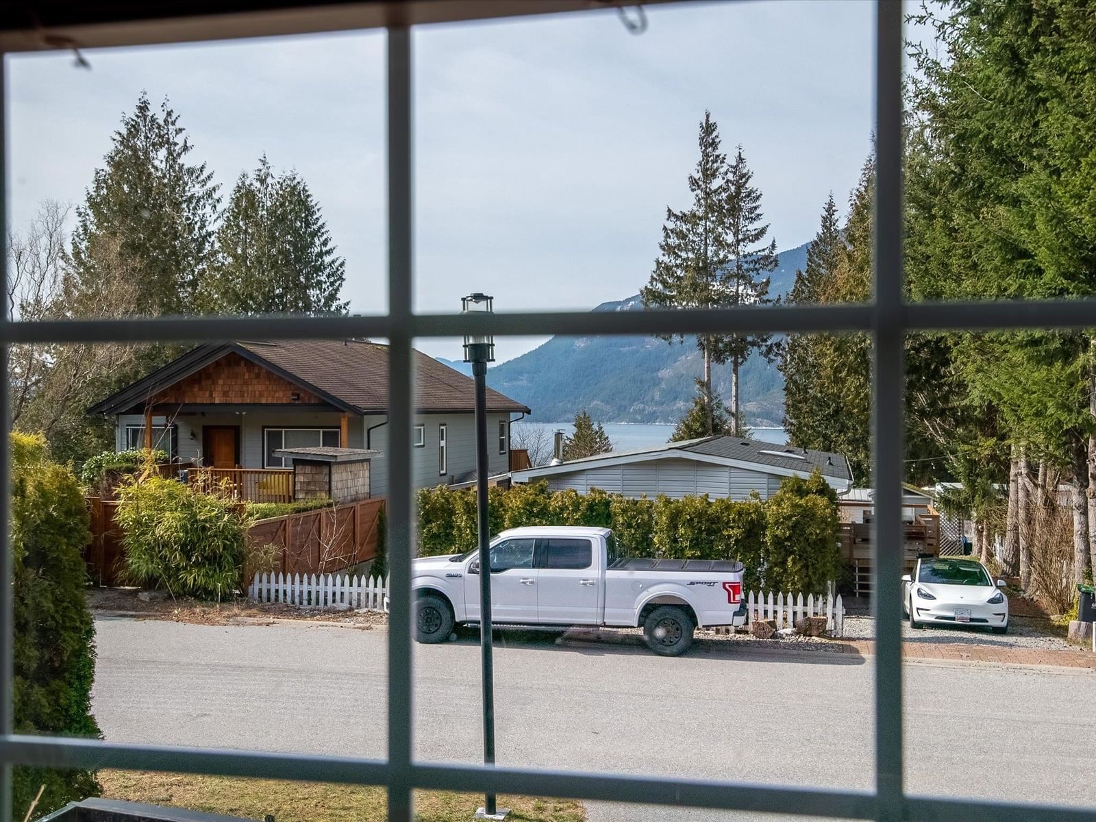 Listing Image 8
