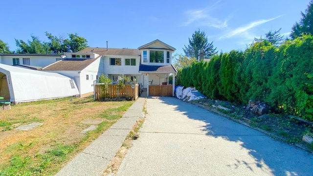 32552 Bobcat Drive