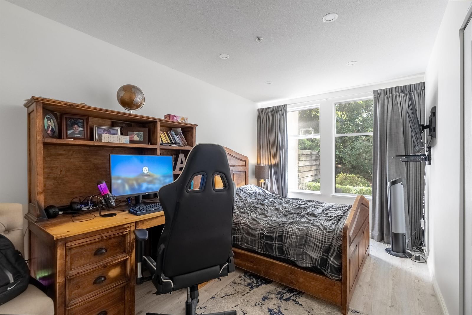 Listing Image 20