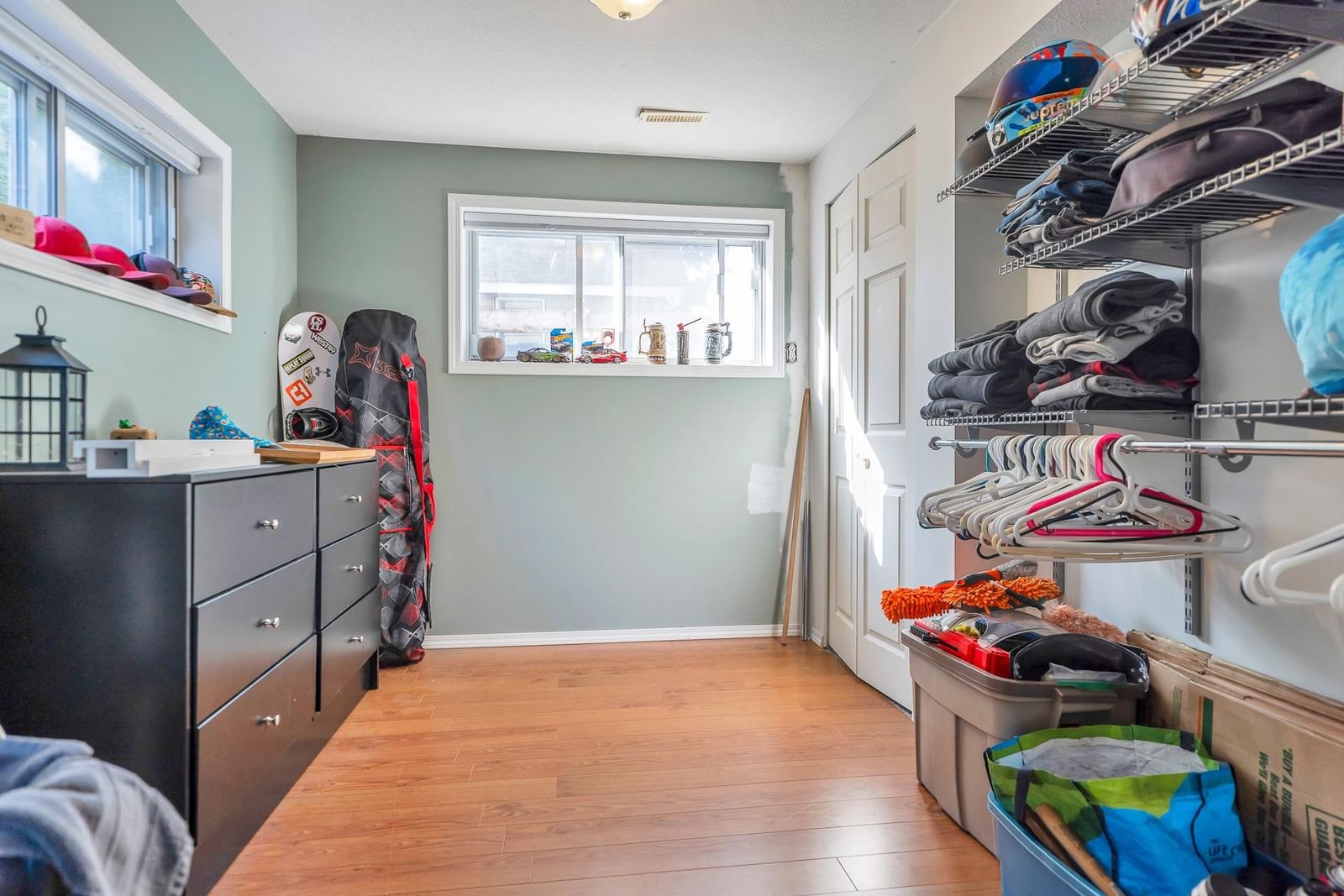 Listing Image 12