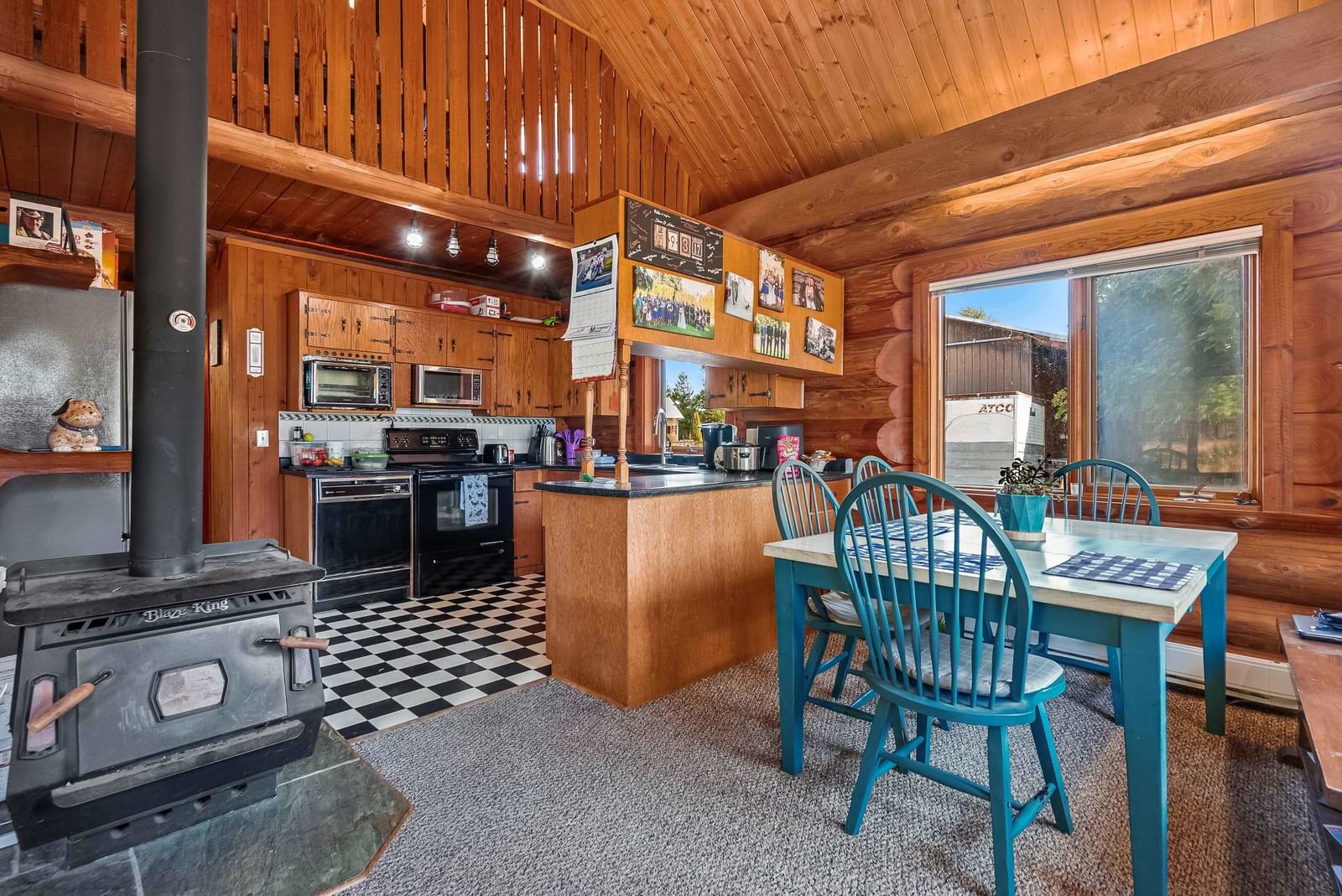 Listing Image 12