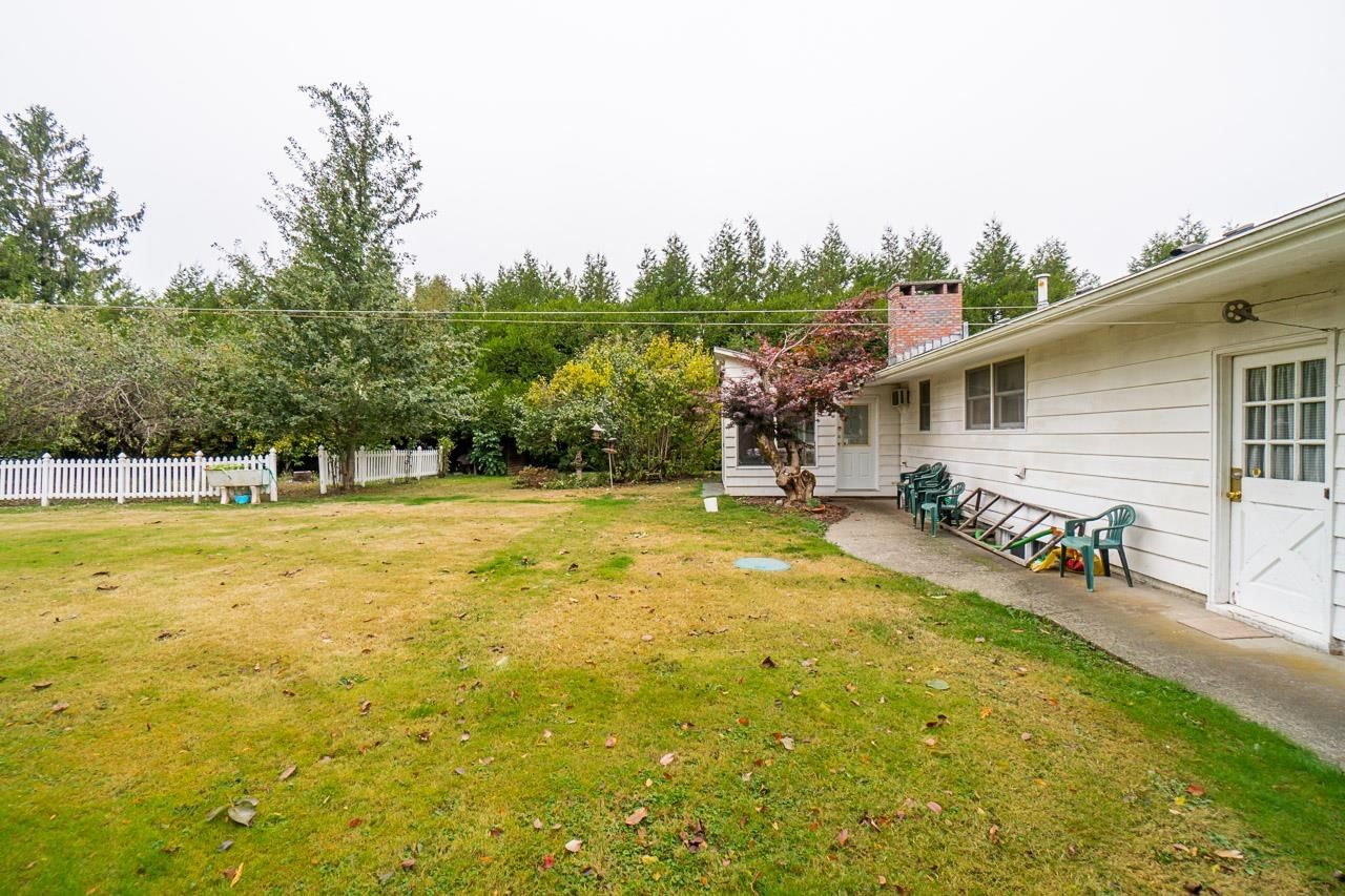Listing Image 5