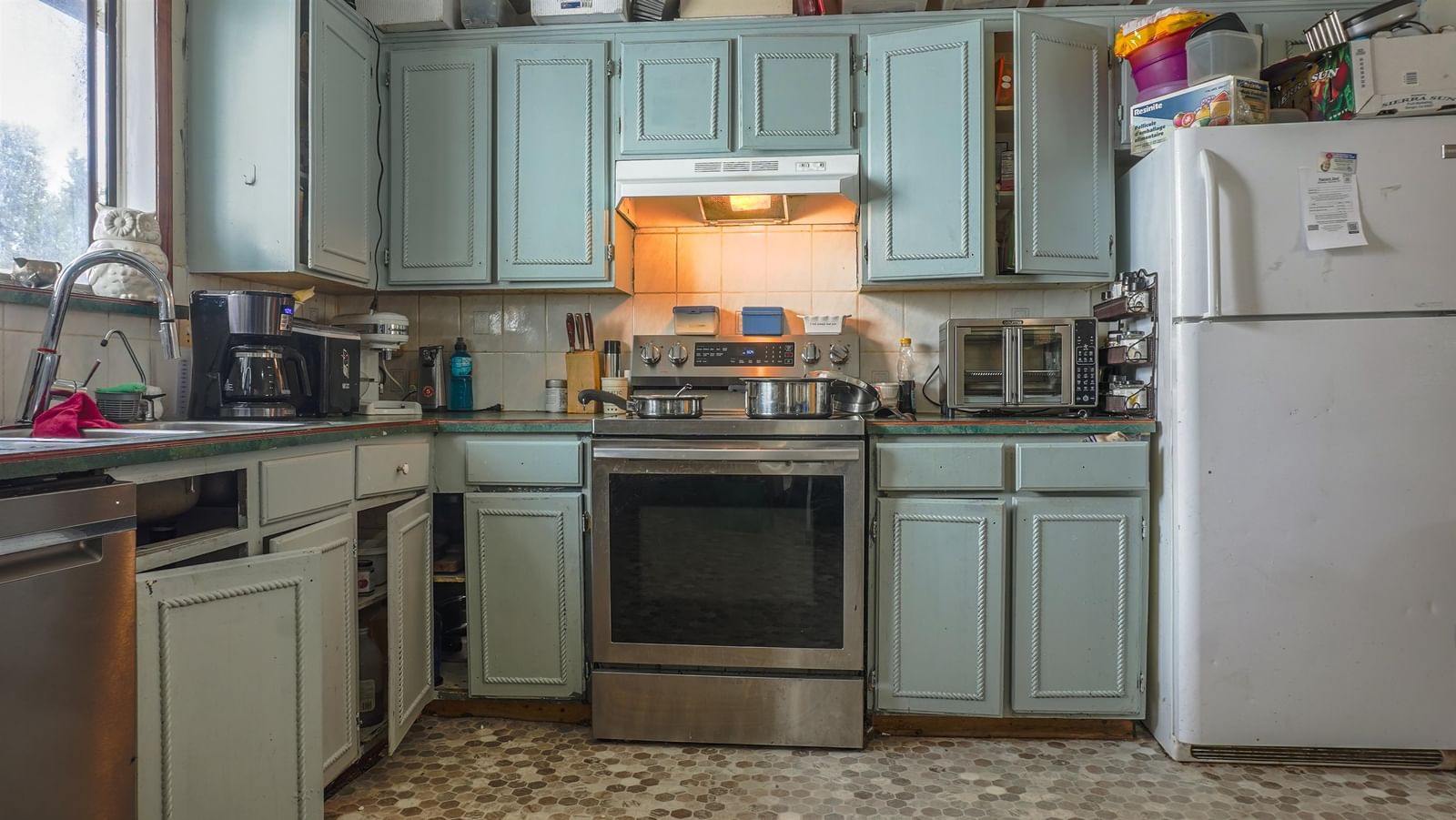 Listing Image 6