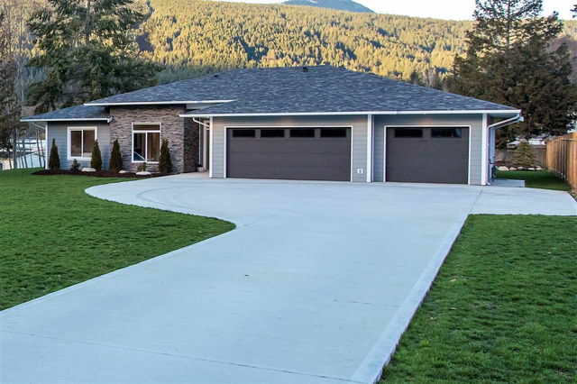 1436 Moondance Place