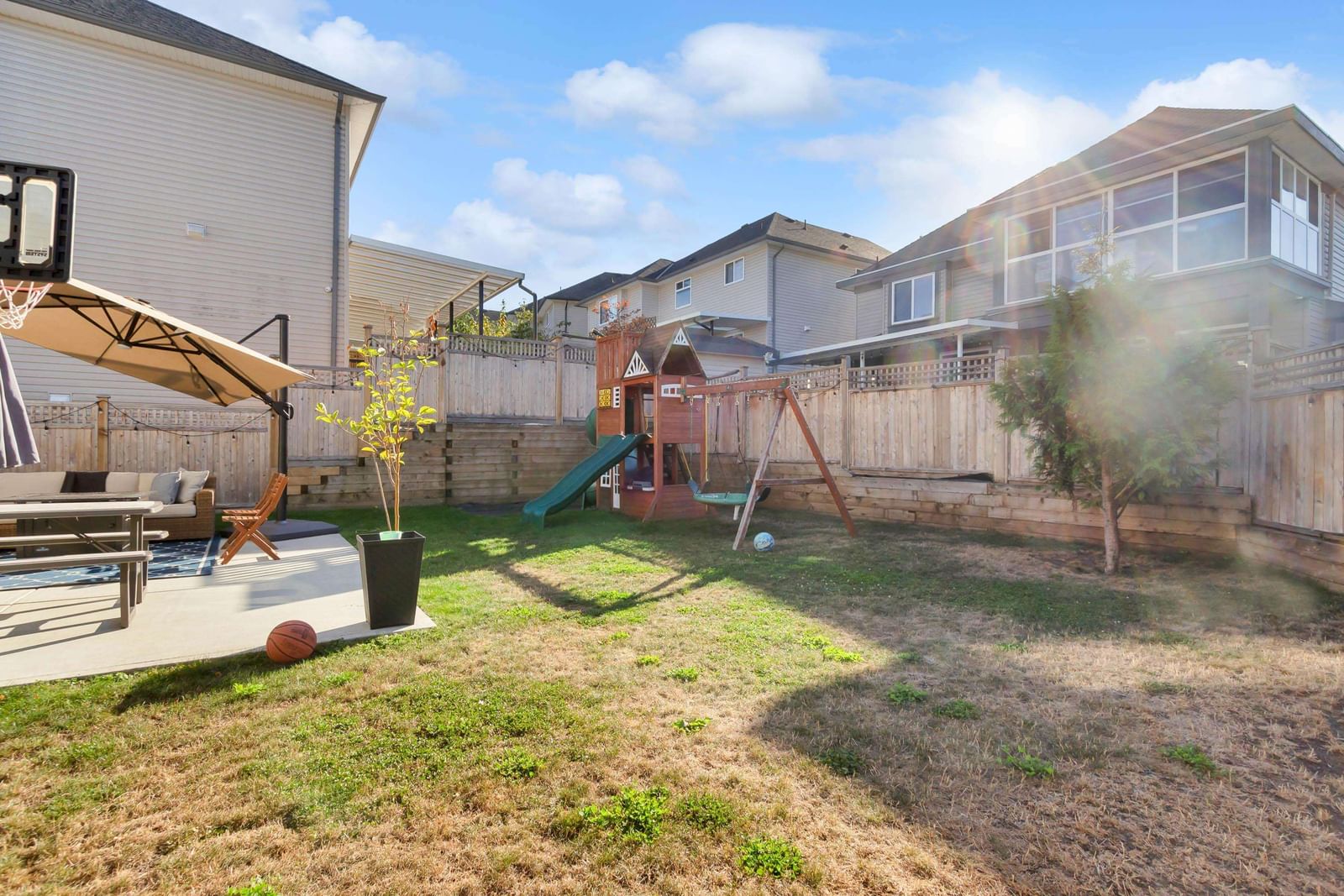 Listing Image 23