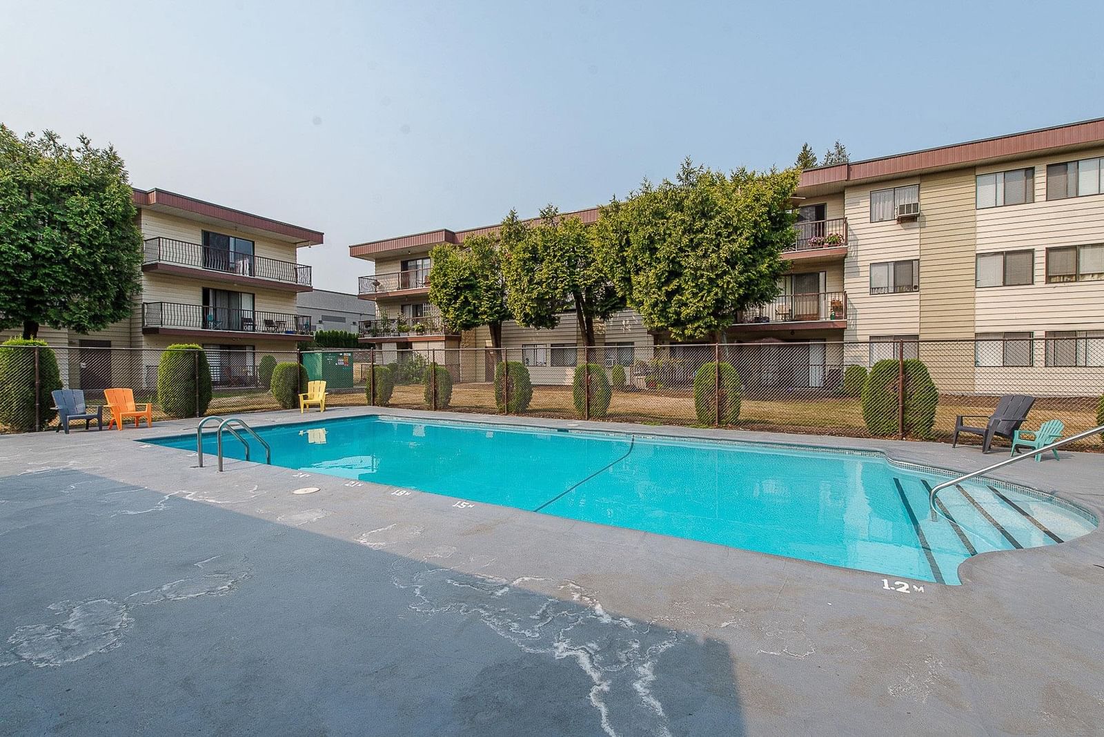 Listing Image 10