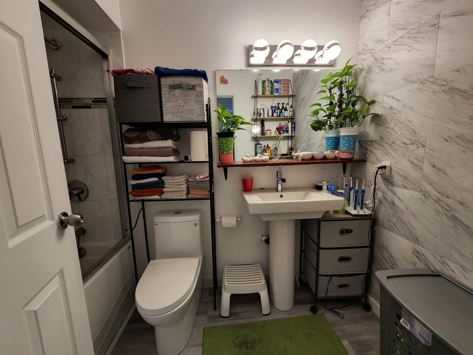 Listing Image 10