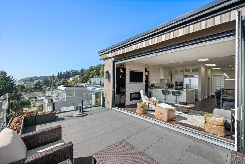 14786 Mcdonald Avenue, White Rock, V4B 2C8 | Image 3