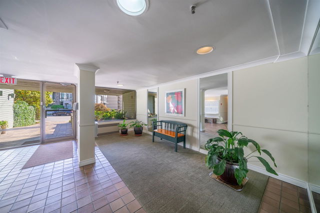 204 - 2119 Bellevue Avenue