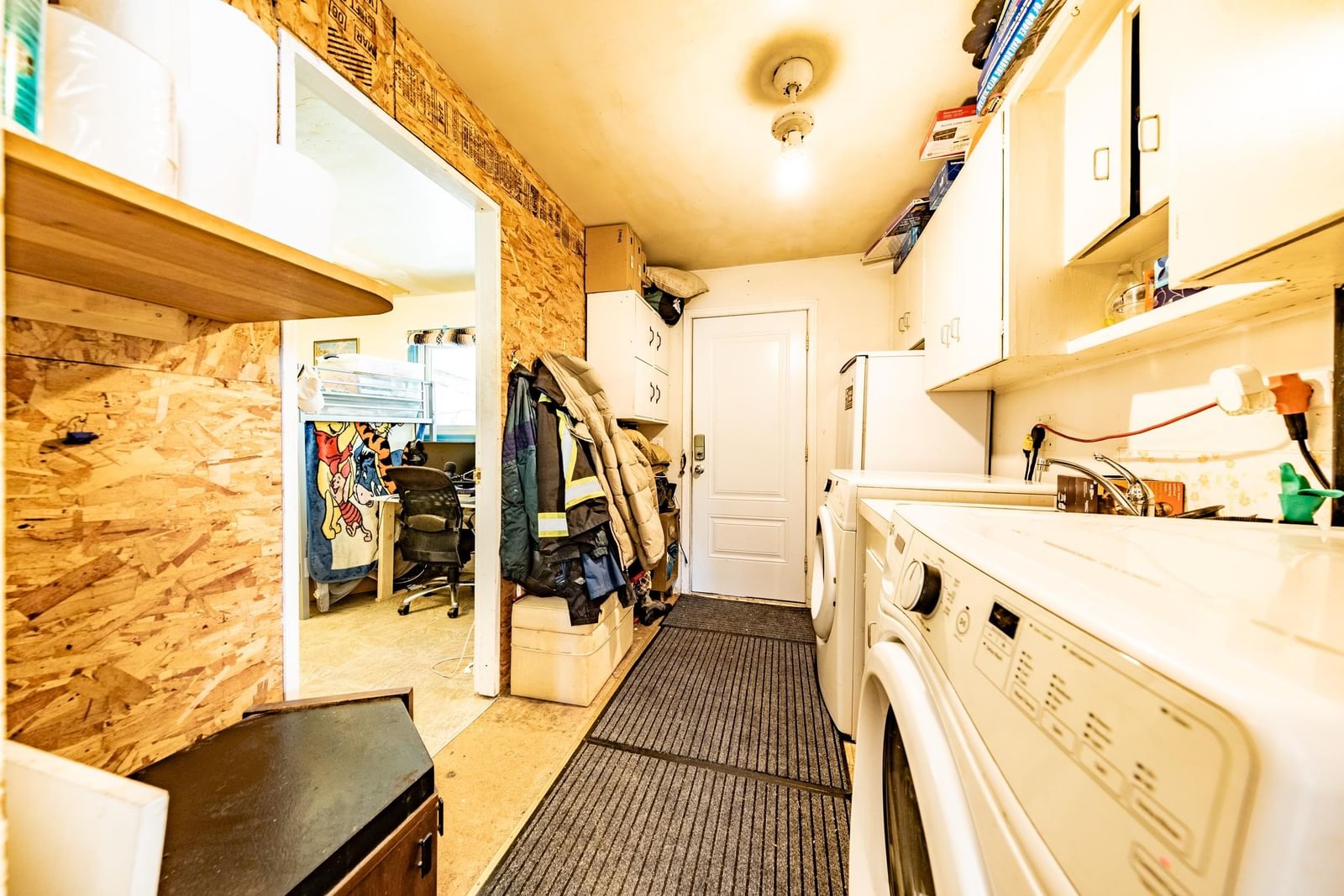 Listing Image 16