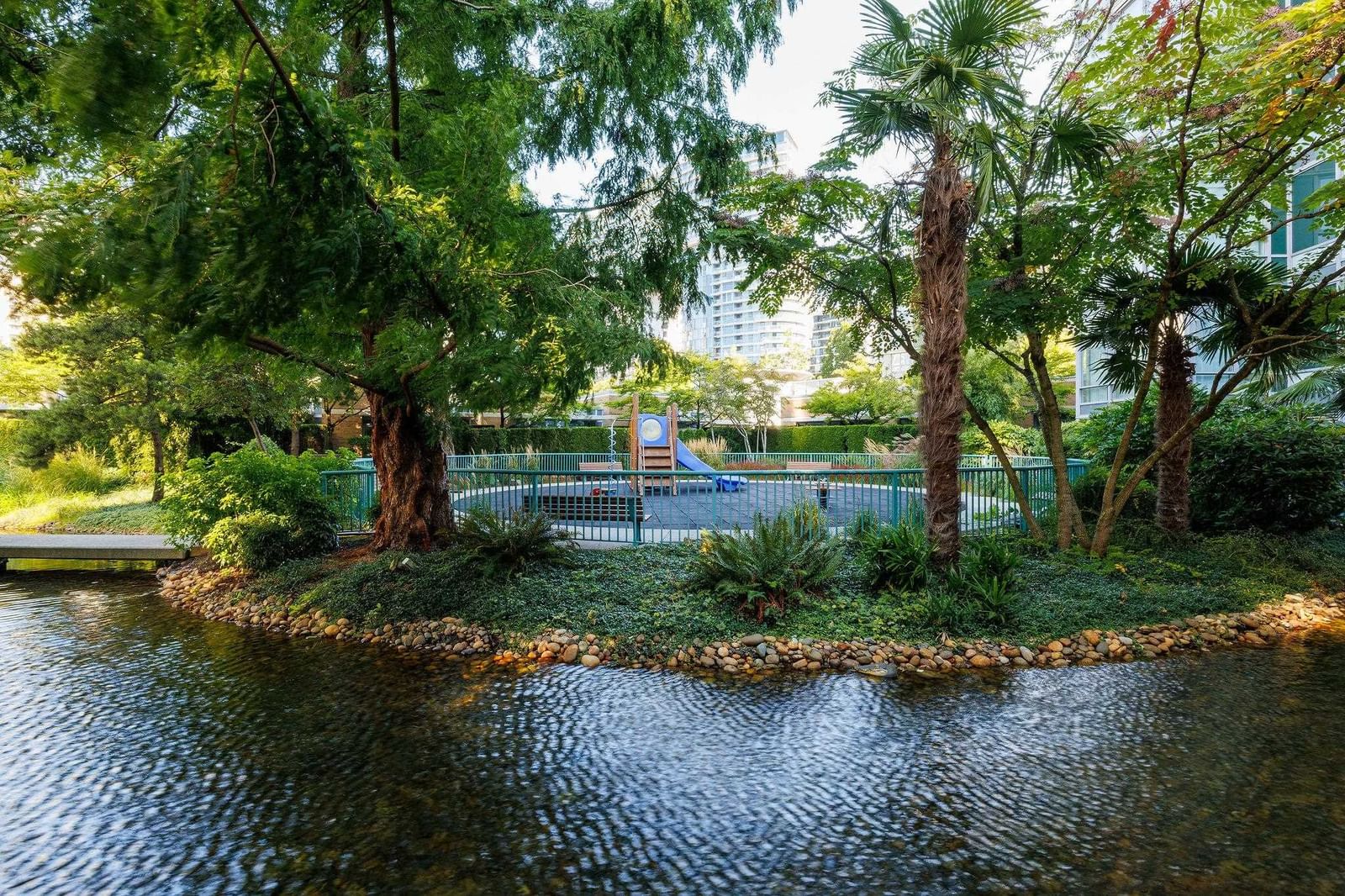 Listing Image 24