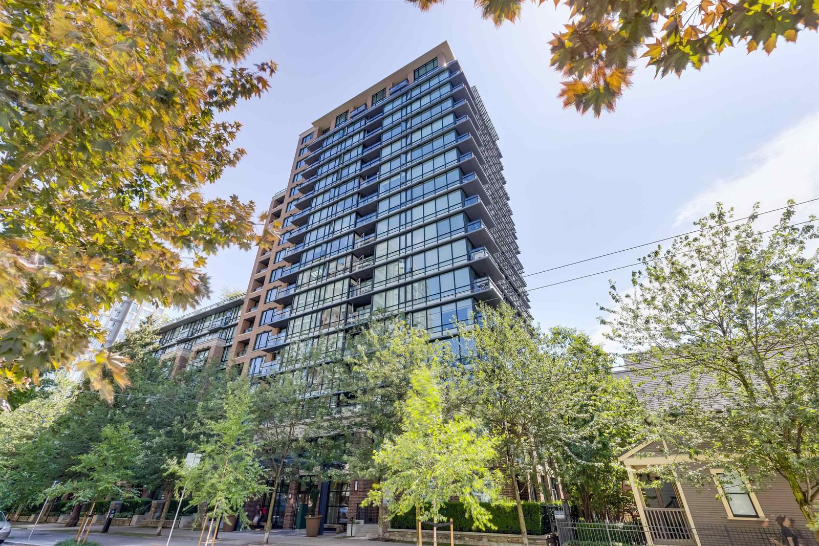 Listing Image 15