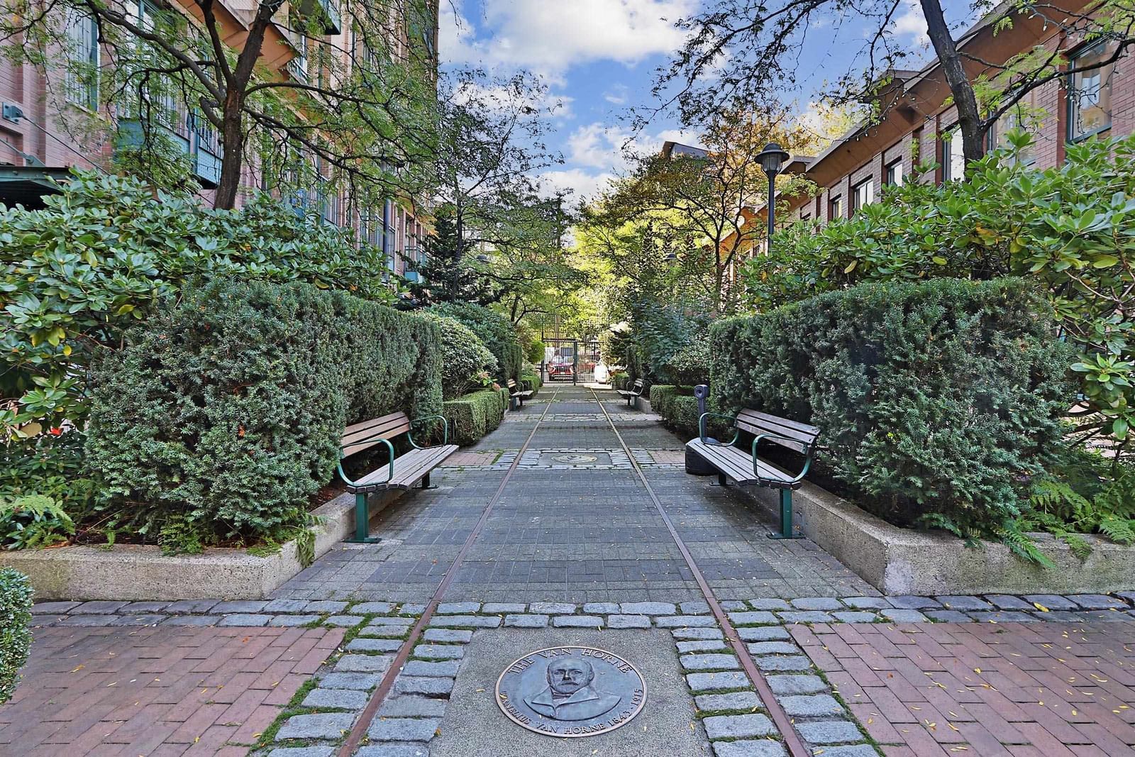Listing Image 18