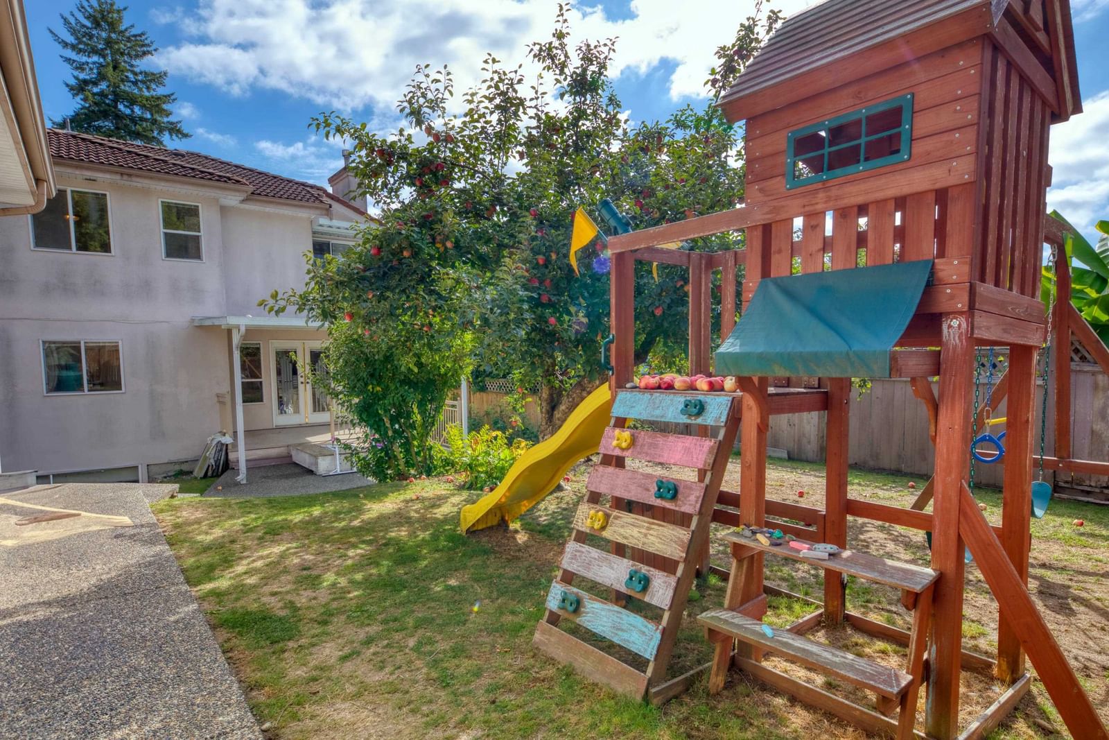 Listing Image 18