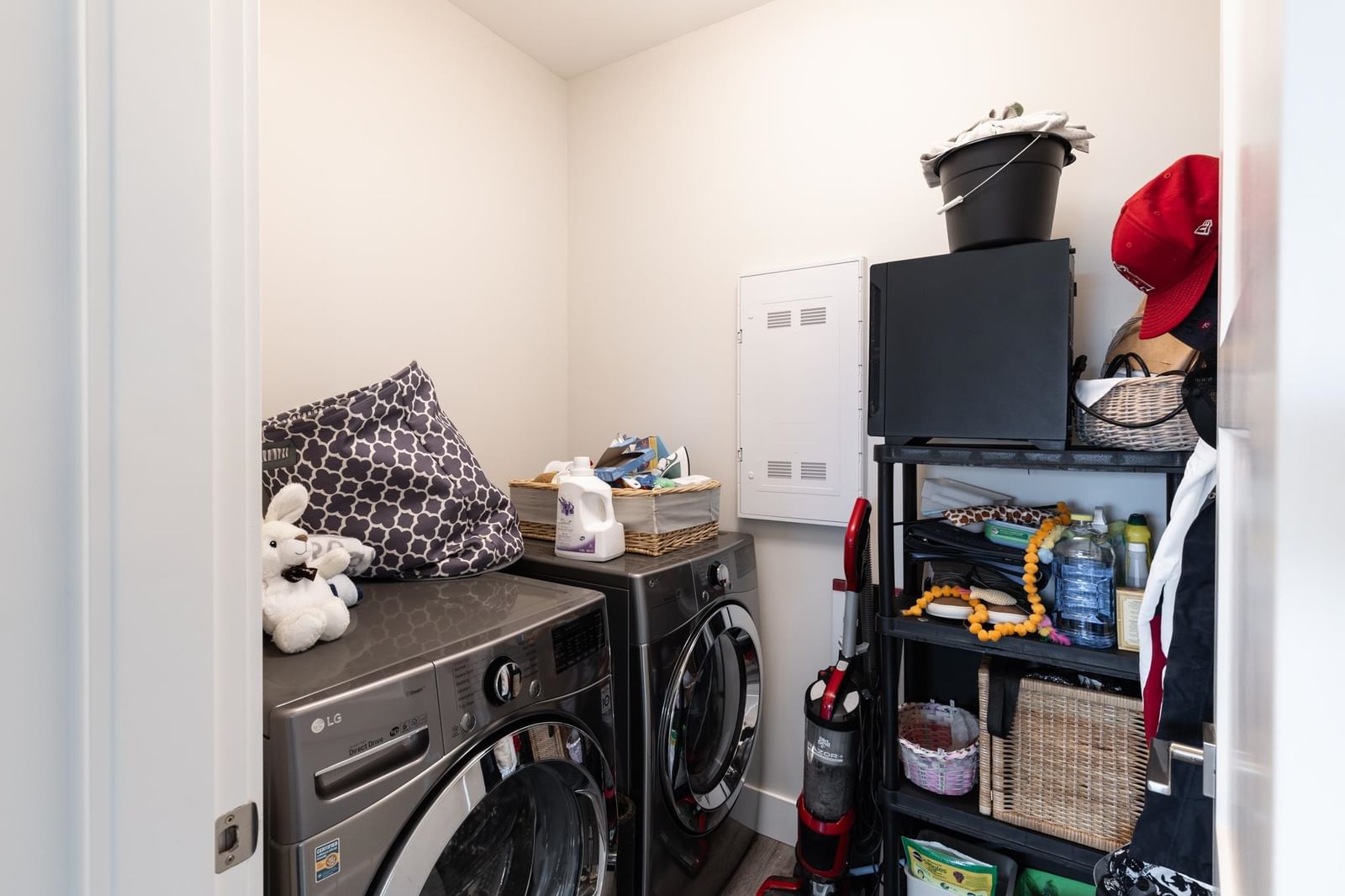 Listing Image 14