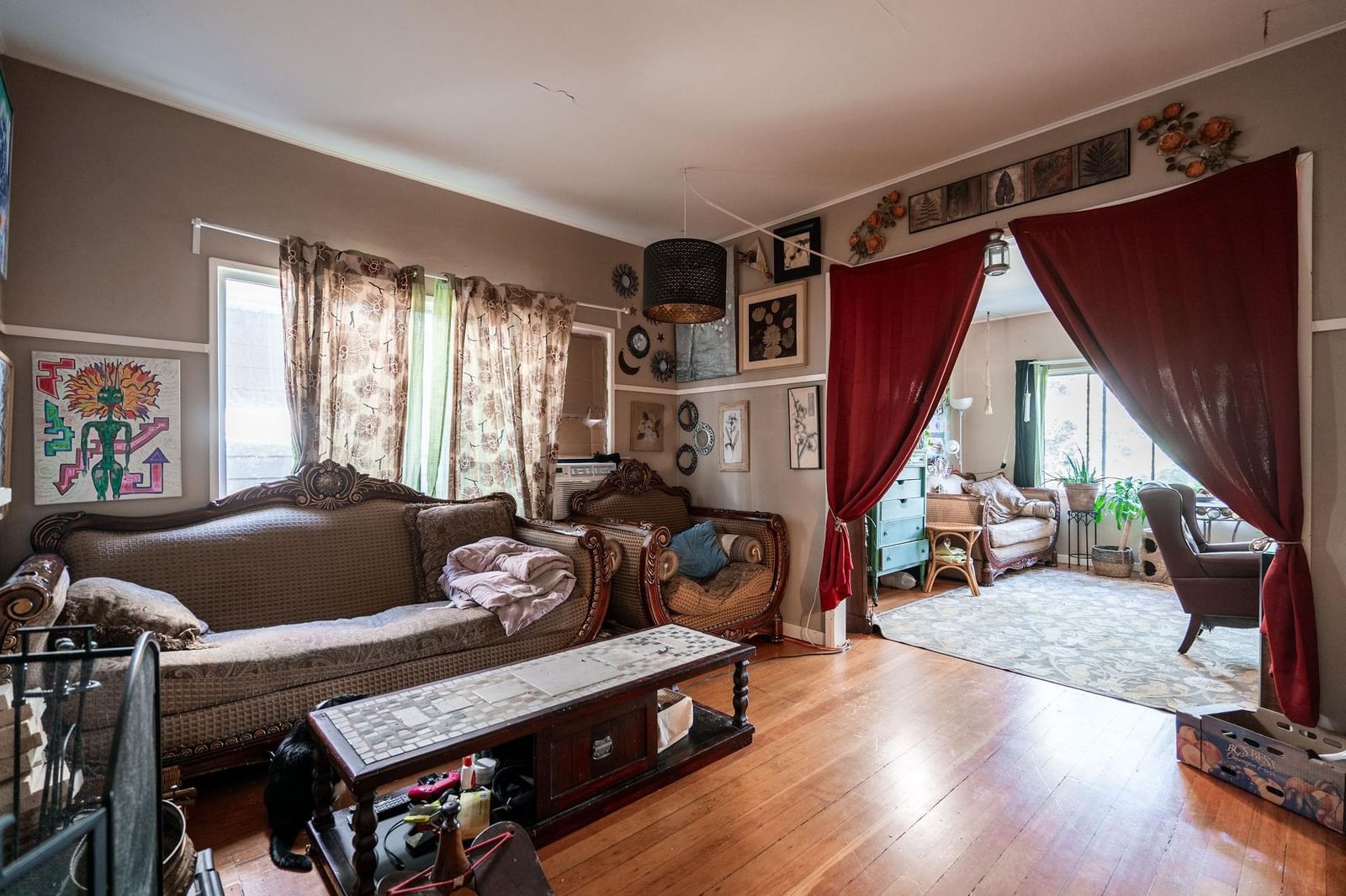 Listing Image 8