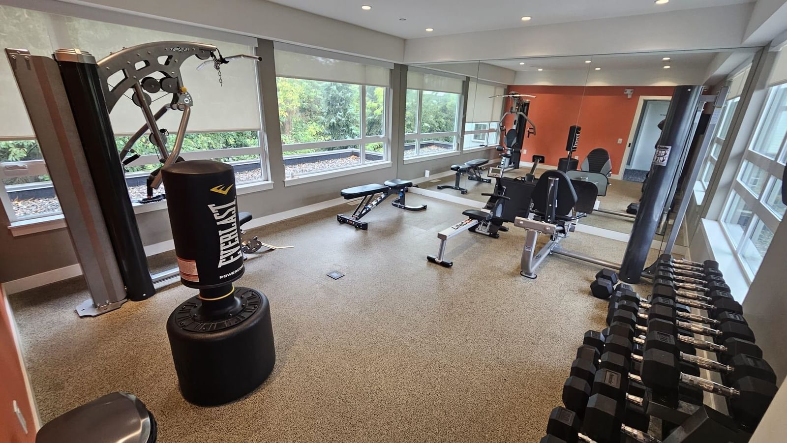 Listing Image 24