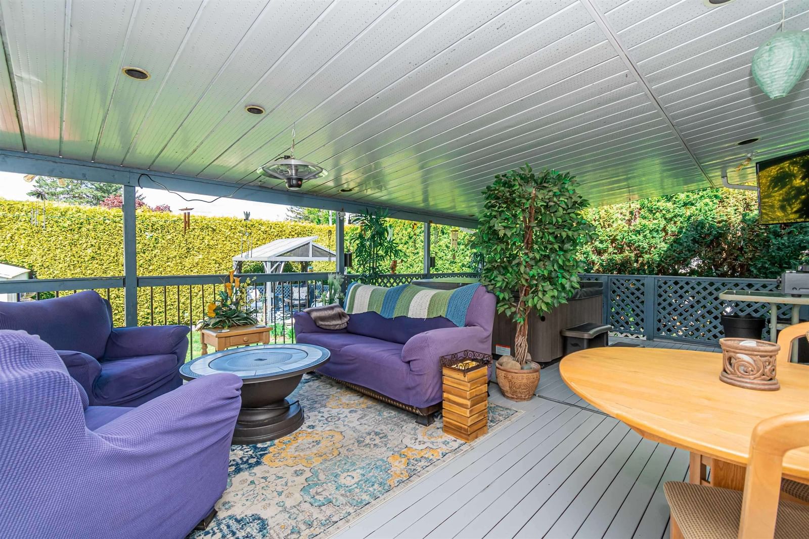 Listing Image 12