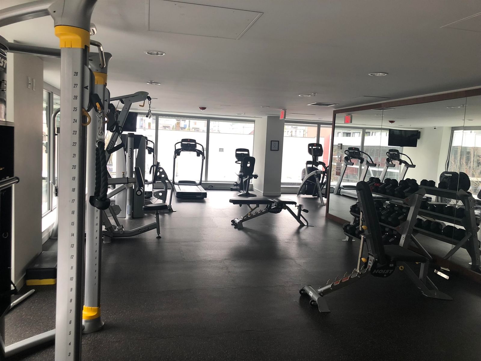 Listing Image 11