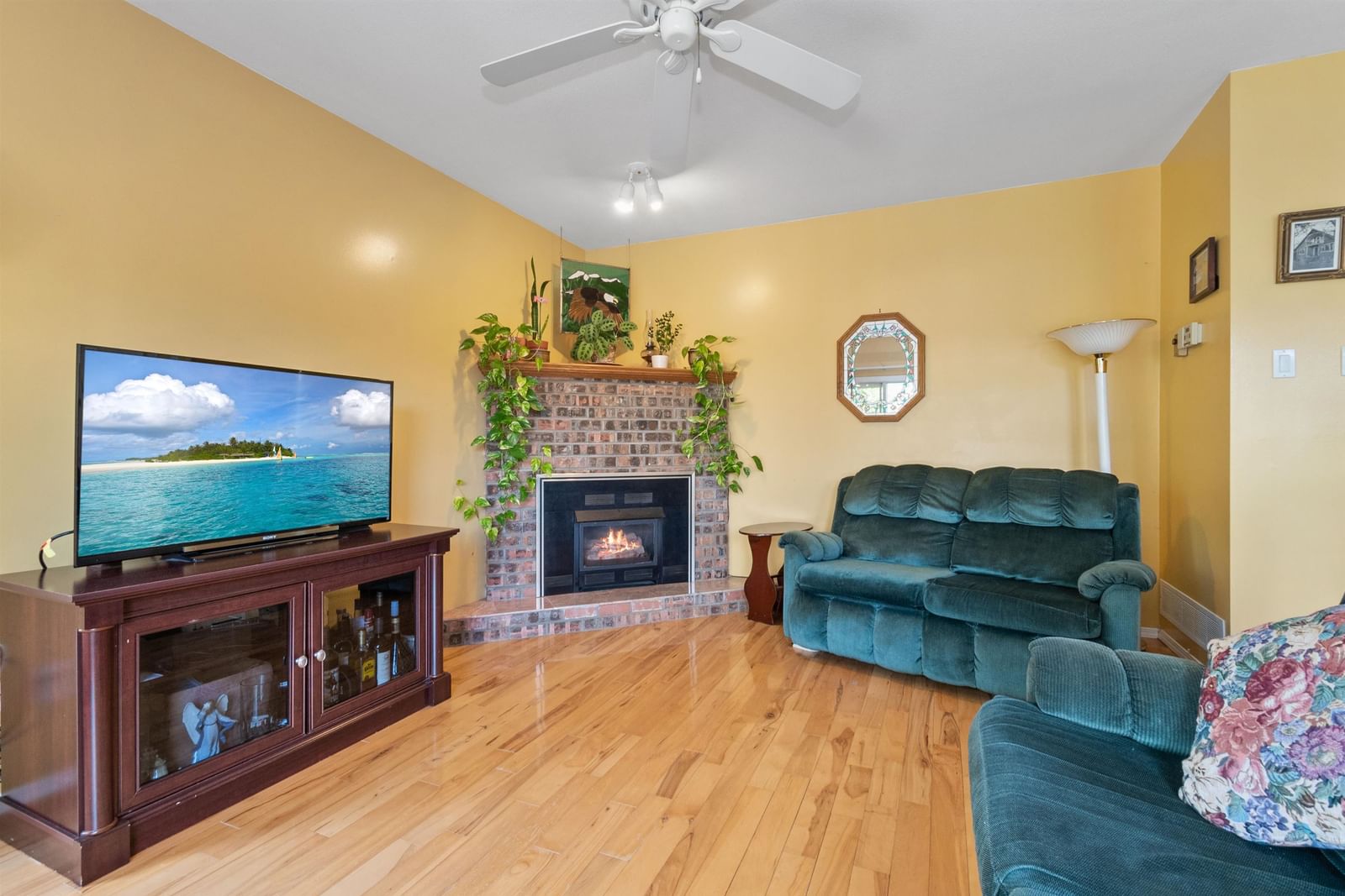 Listing Image 15