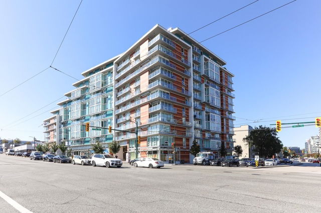 405 - 180 2nd Avenue