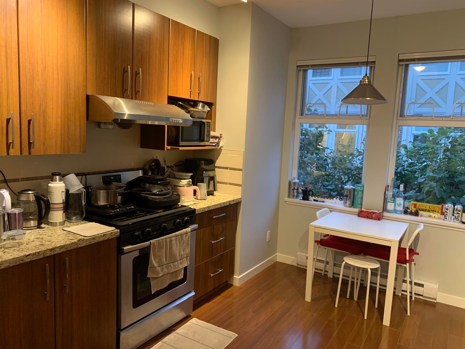 Listing Image 10