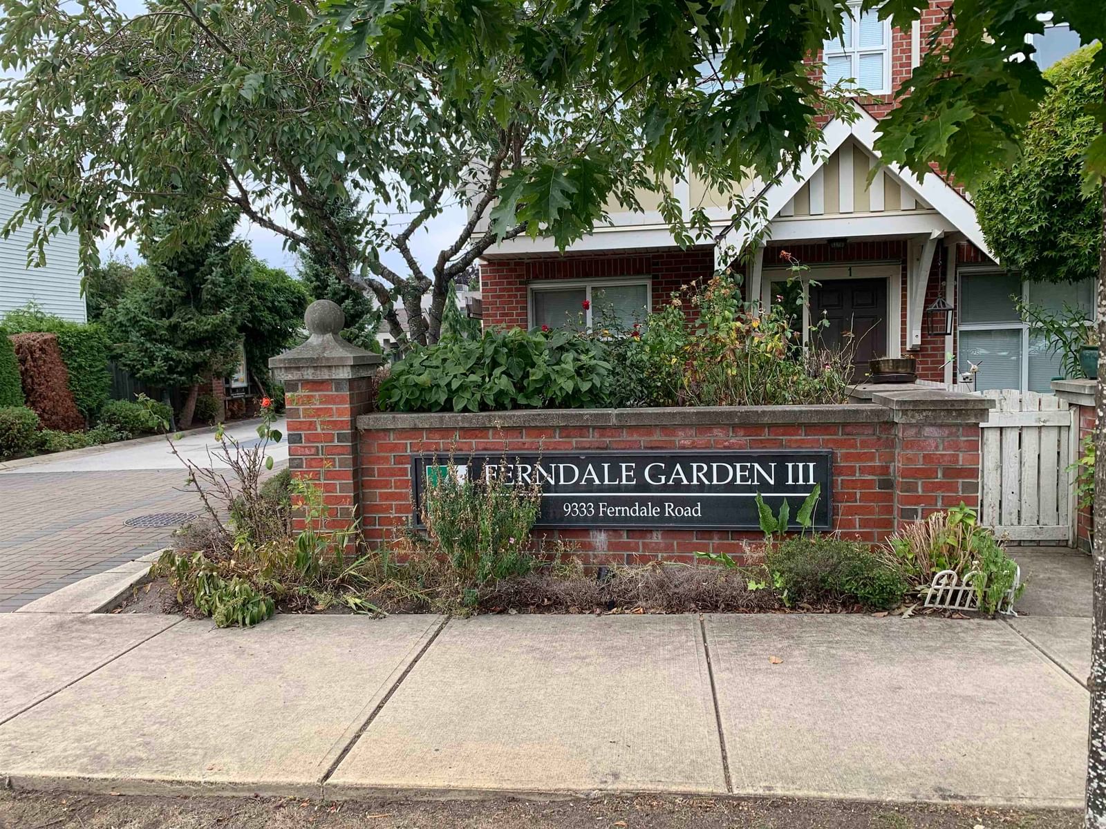 Listing Image 19