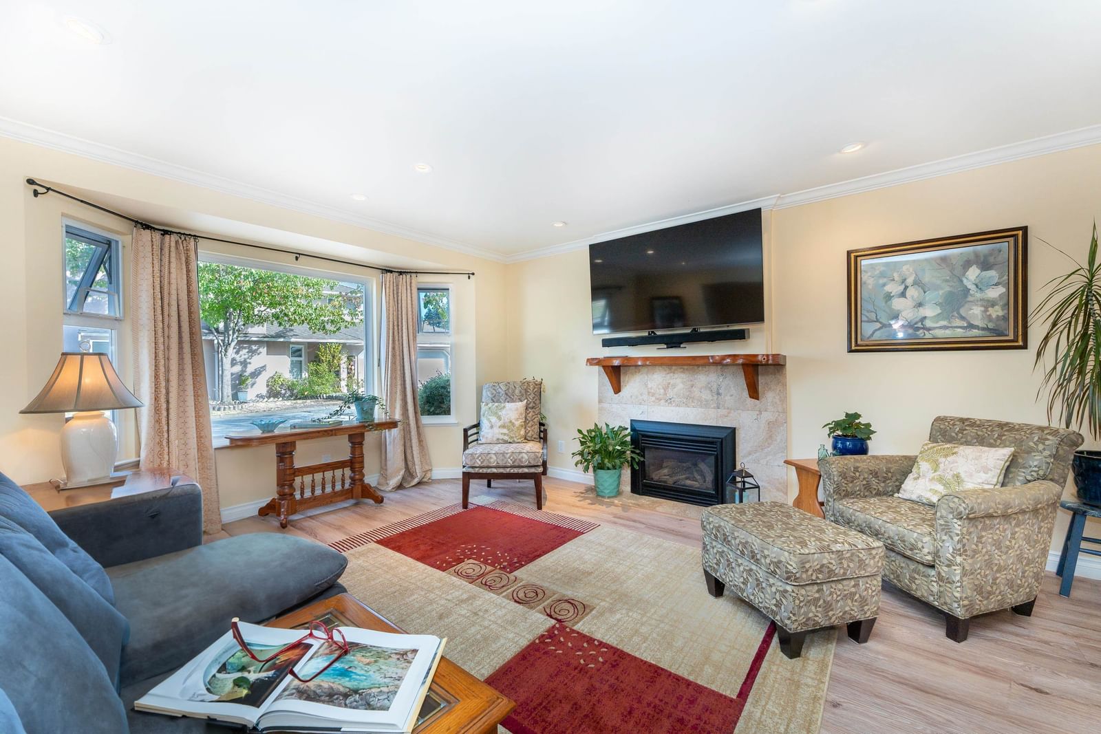 Listing Image 19