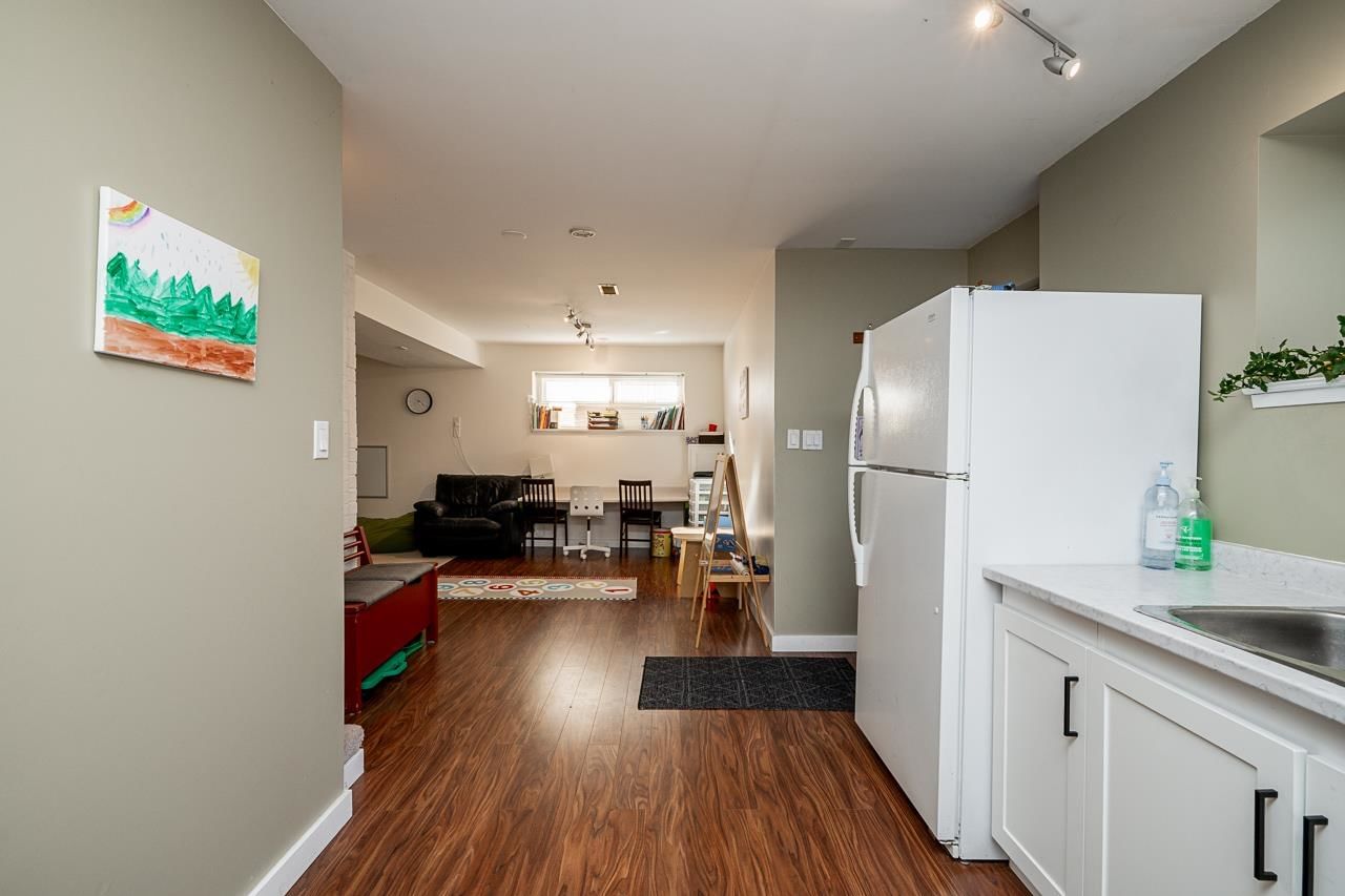 Listing Image 23