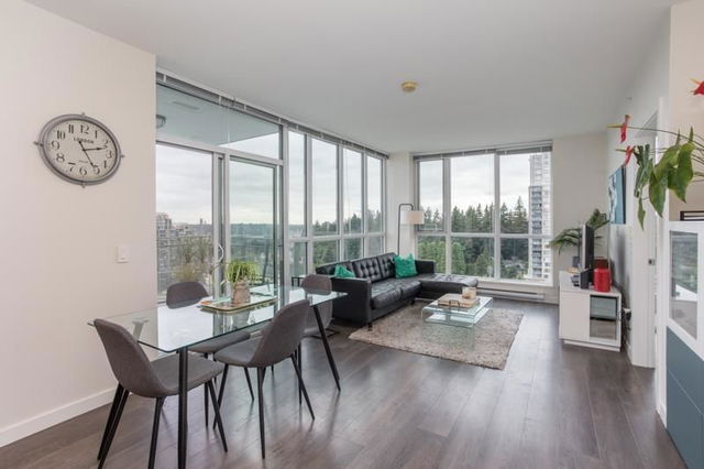 1905 - 271 Francis Way