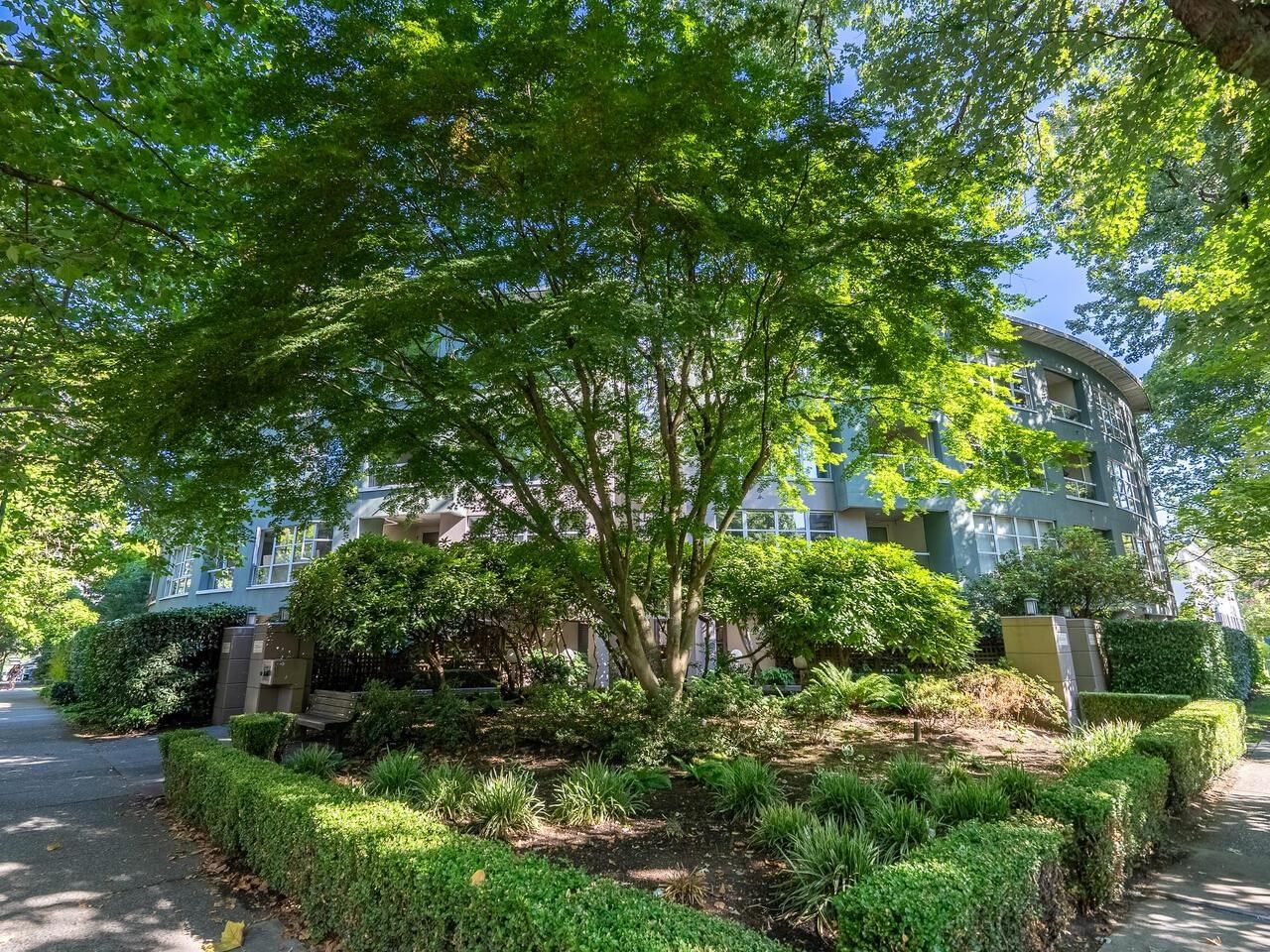 Listing Image 21
