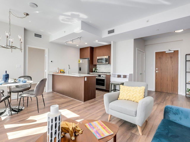 1207 - 3328 Carscallen Road