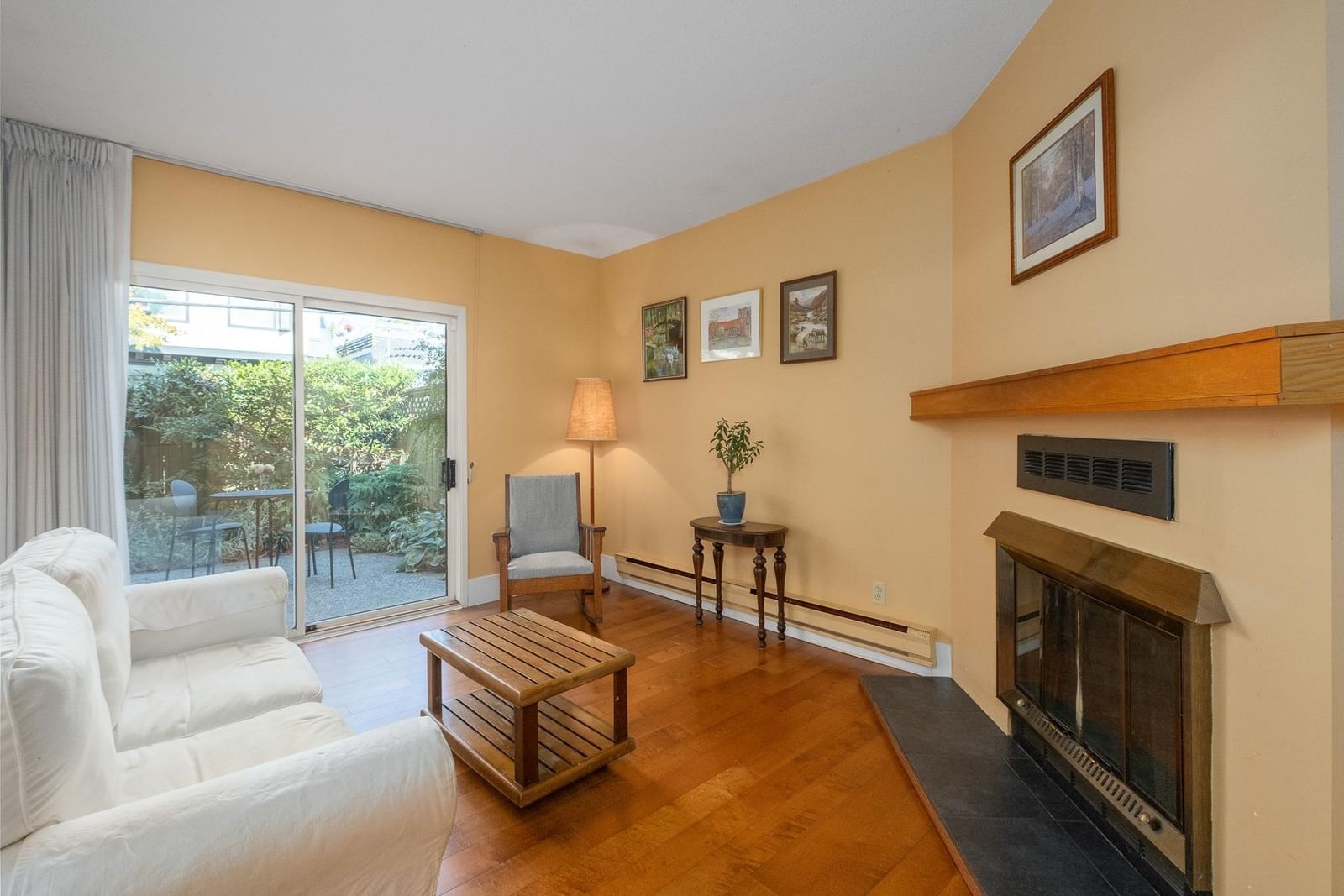 Listing Image 5